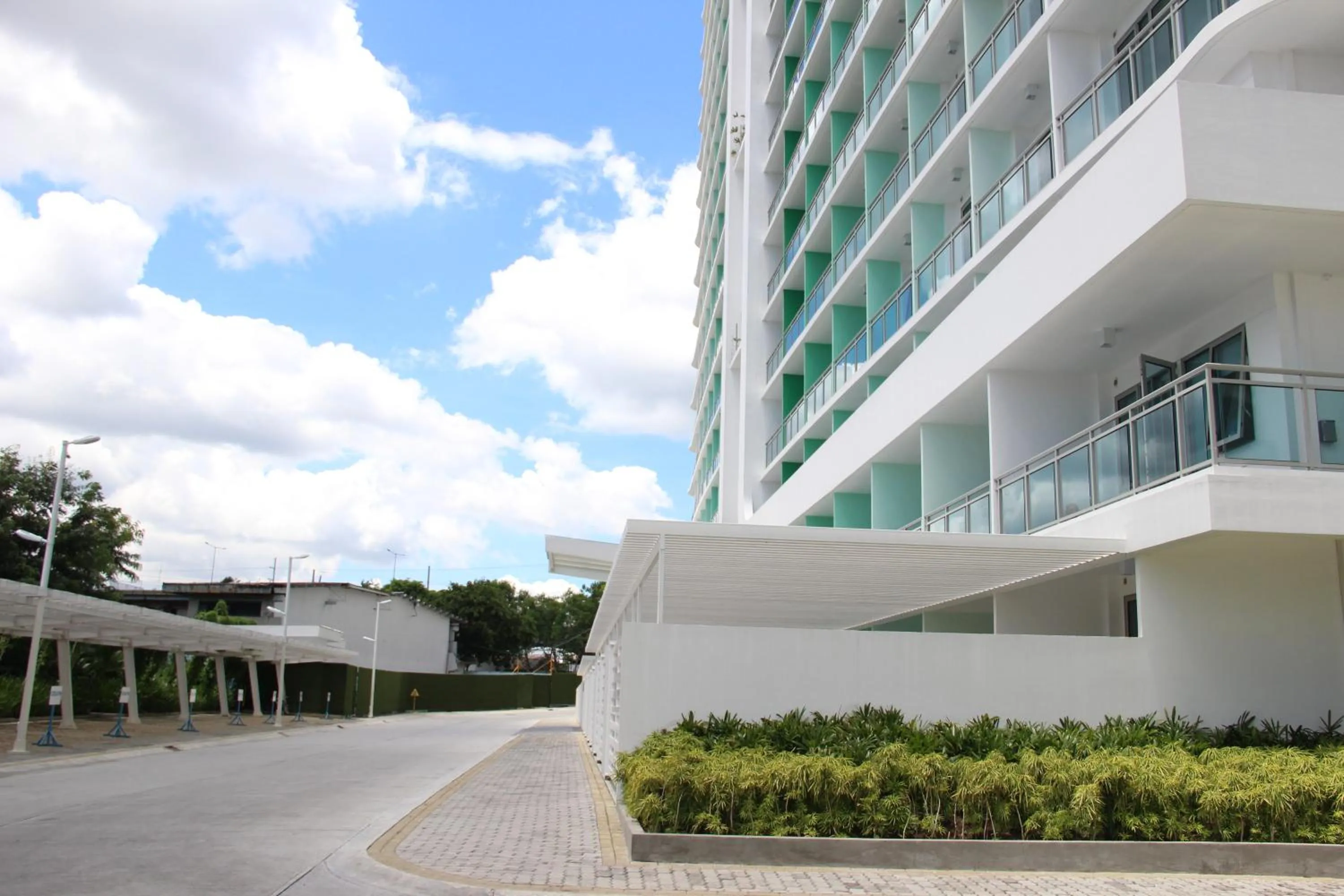 Neighbourhood in Azure Tropical Paradise