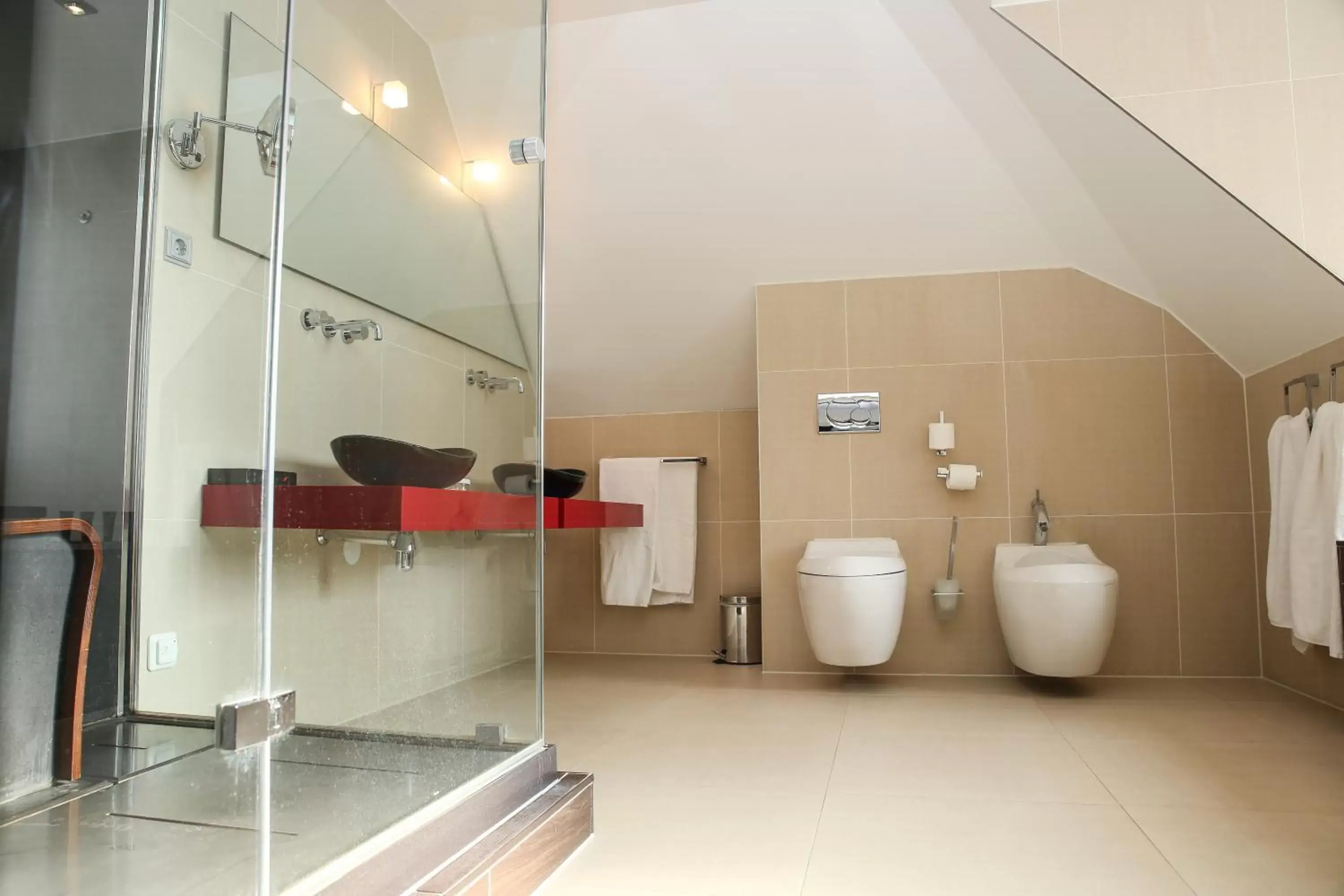 Toilet, Bathroom in Hotel & Spa Savarin