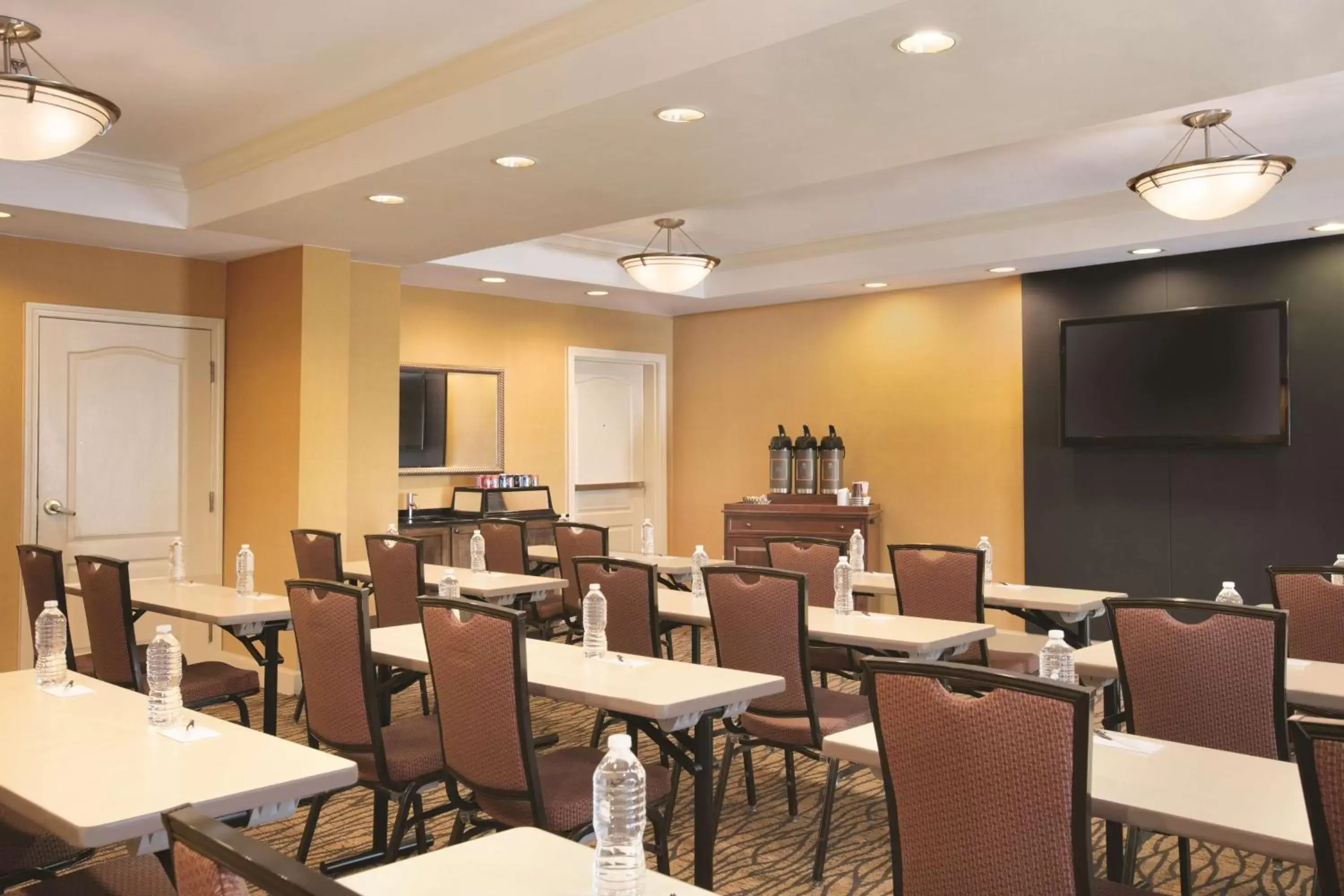 On site, Restaurant/Places to Eat in Country Inn & Suites by Radisson, Atlanta Airport North, GA