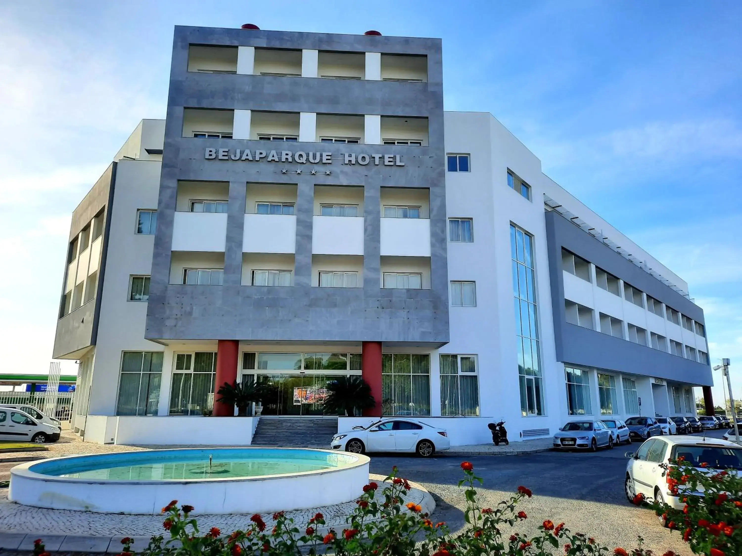 Facade/entrance, Property Building in BejaParque Hotel