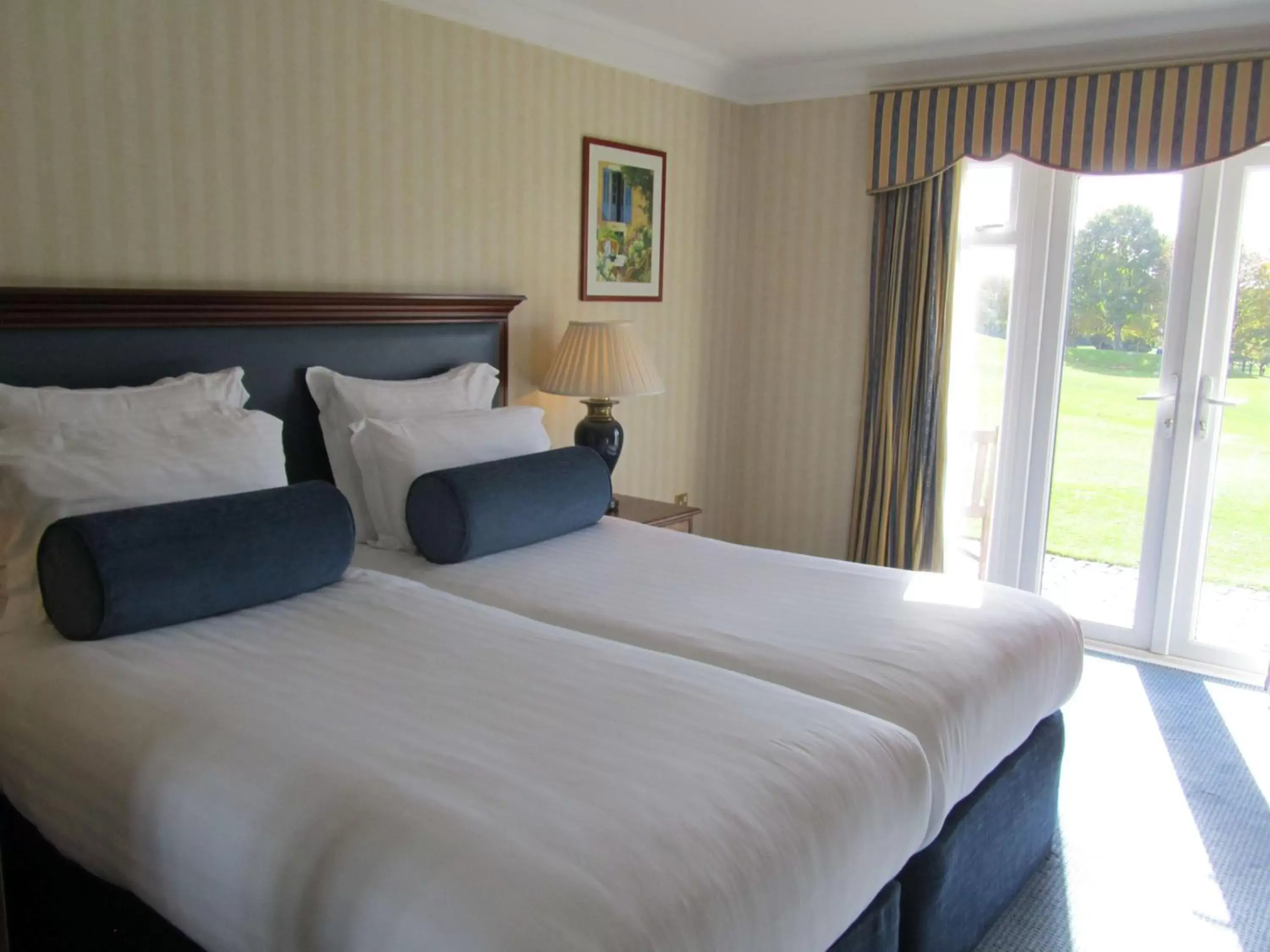 Photo of the whole room, Bed in Windmill Village Hotel, Golf Club & Spa, BW Signature Collection