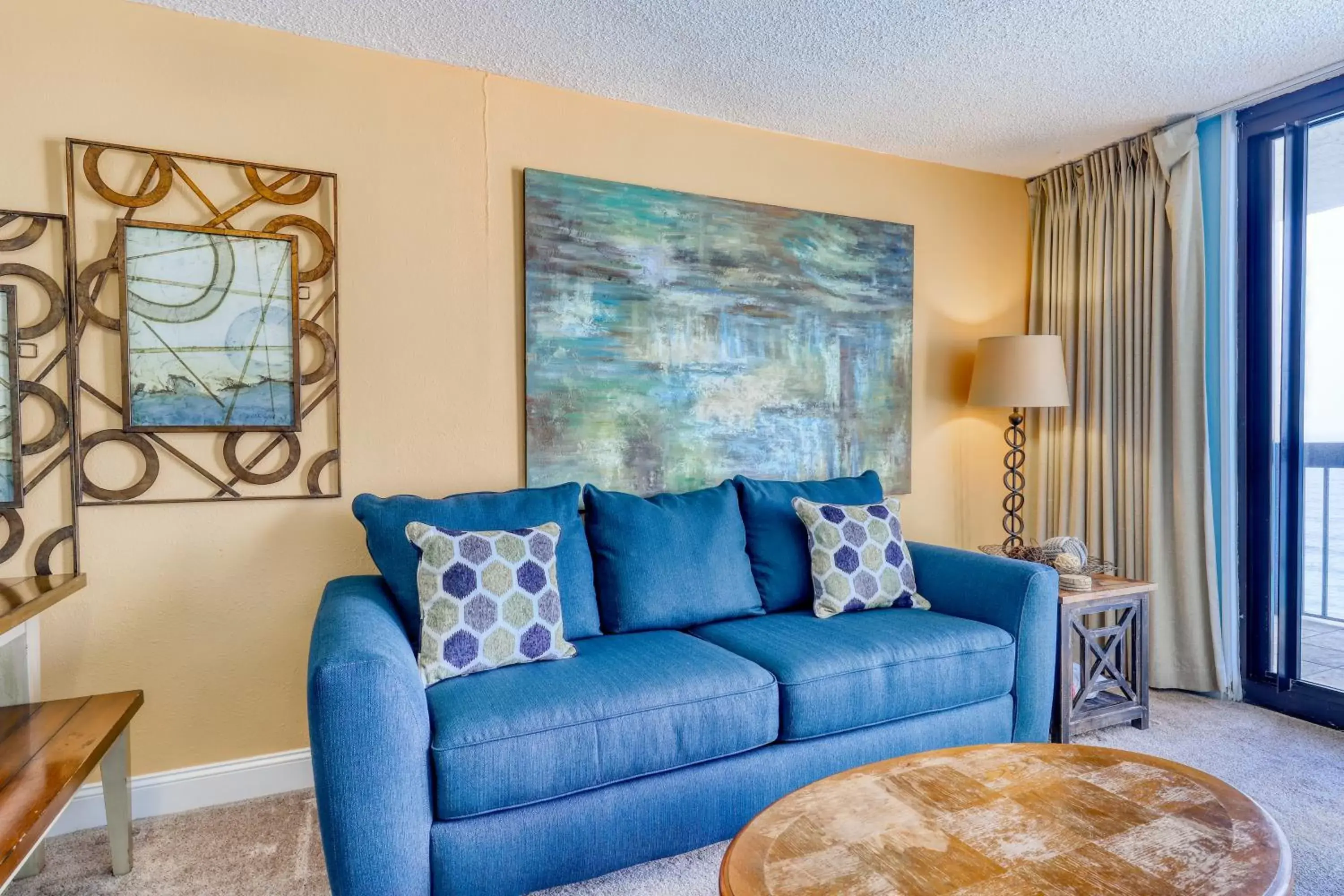 Seating Area in 1 Bed 2 Bath Apartment in SunDestin Beach Resort