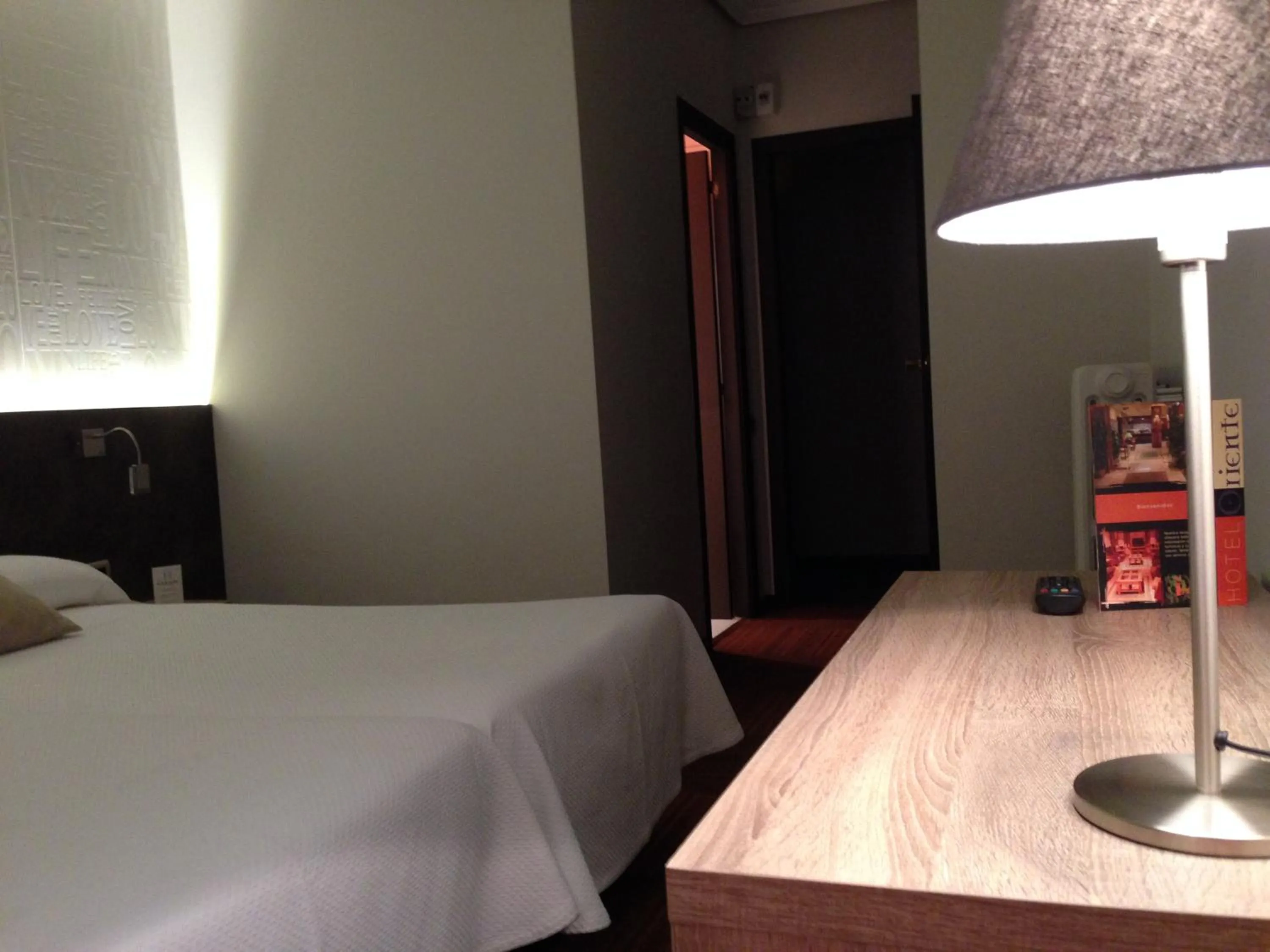 Bedroom, Bed in Hotel Oriente