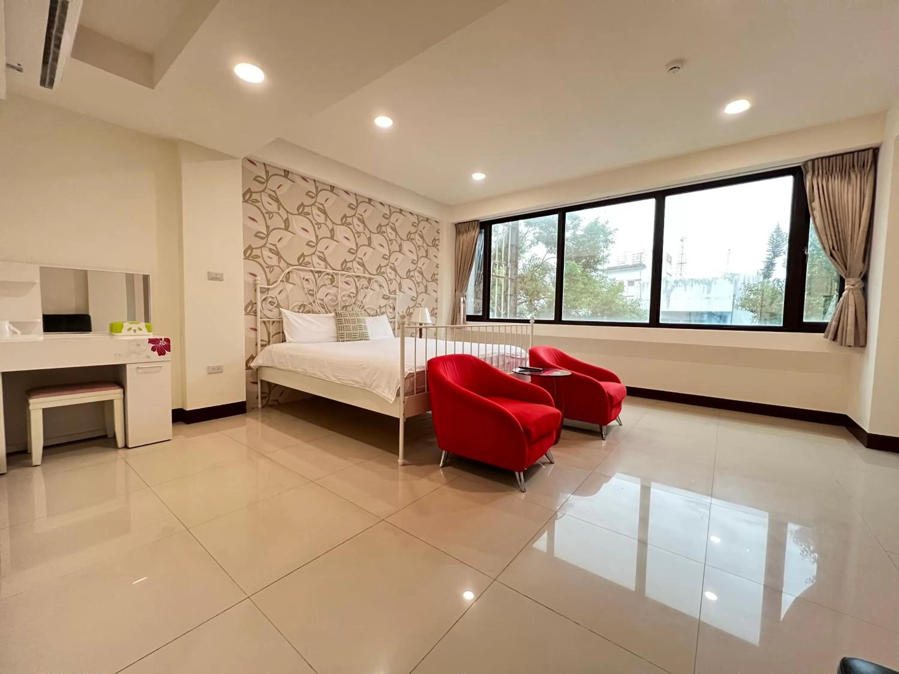 Superior Queen Room in Charming Hostel