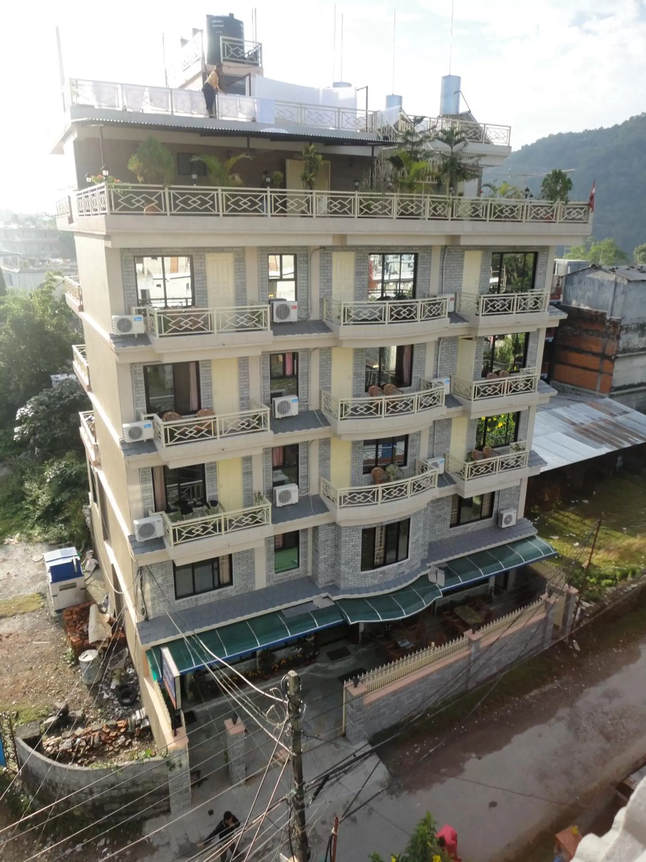 Property Building in Hotel Splendid View