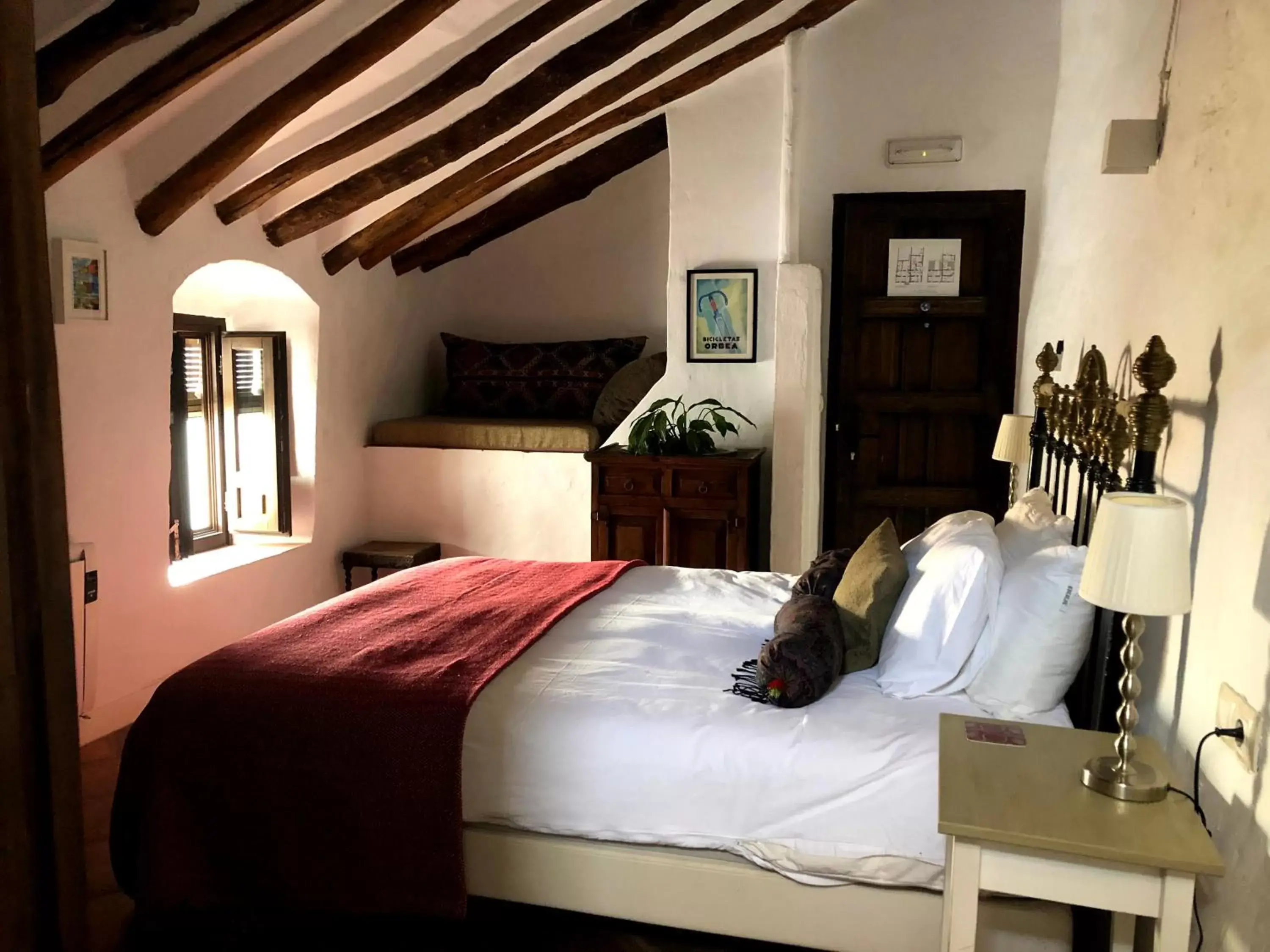 Standard Double Room with Fan in Almohalla51 Standard Double Room with Fan in Almohalla51