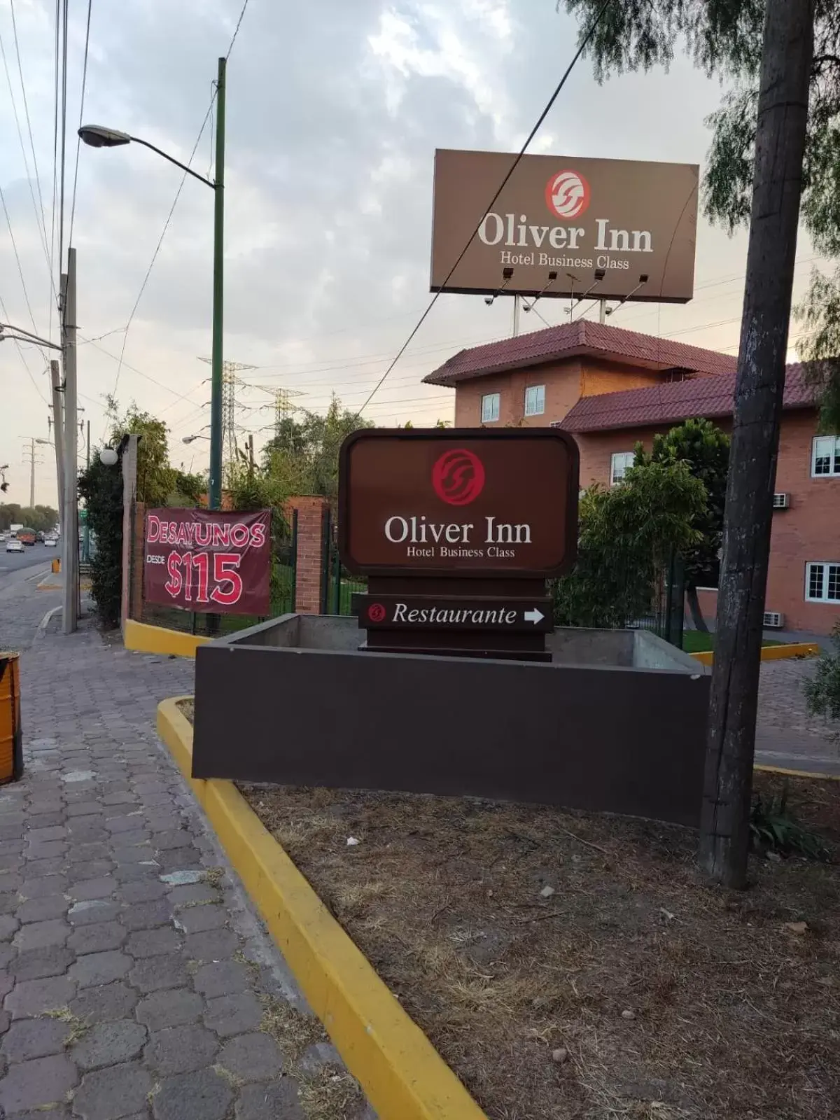 Property Logo/Sign in Hotel Oliver Inn - Tlalnepantla