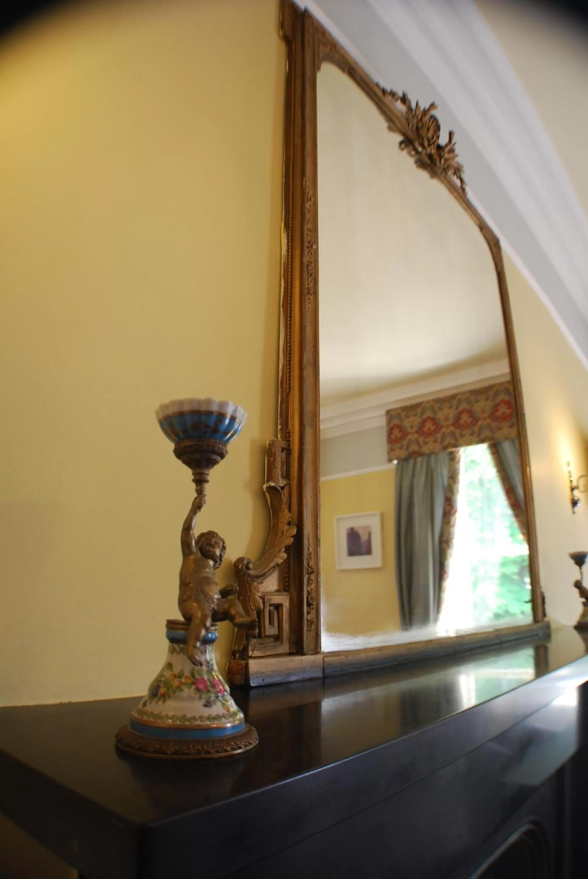 Decorative detail in The Salisbury Hotel