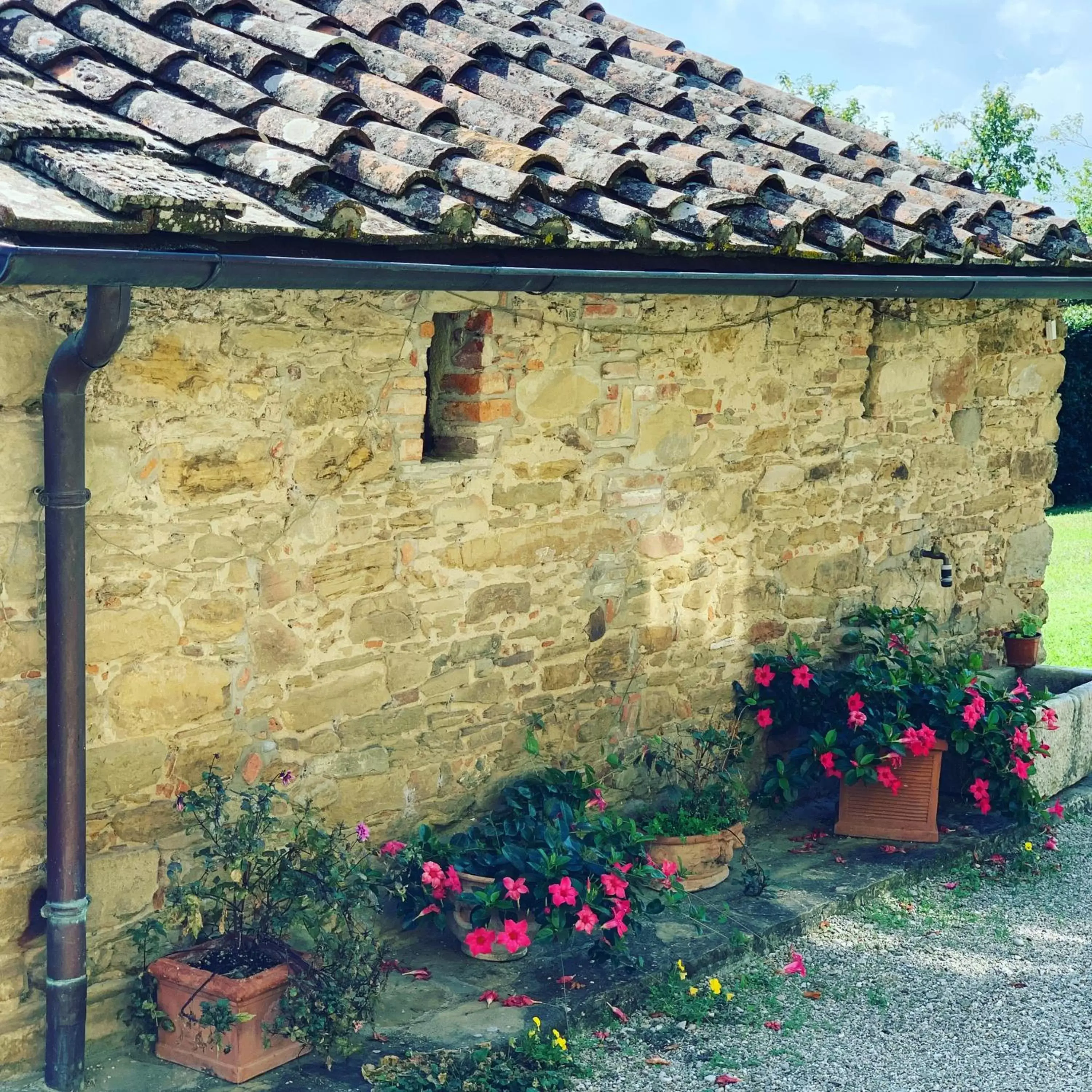 Property building in Locanda di Santantimo