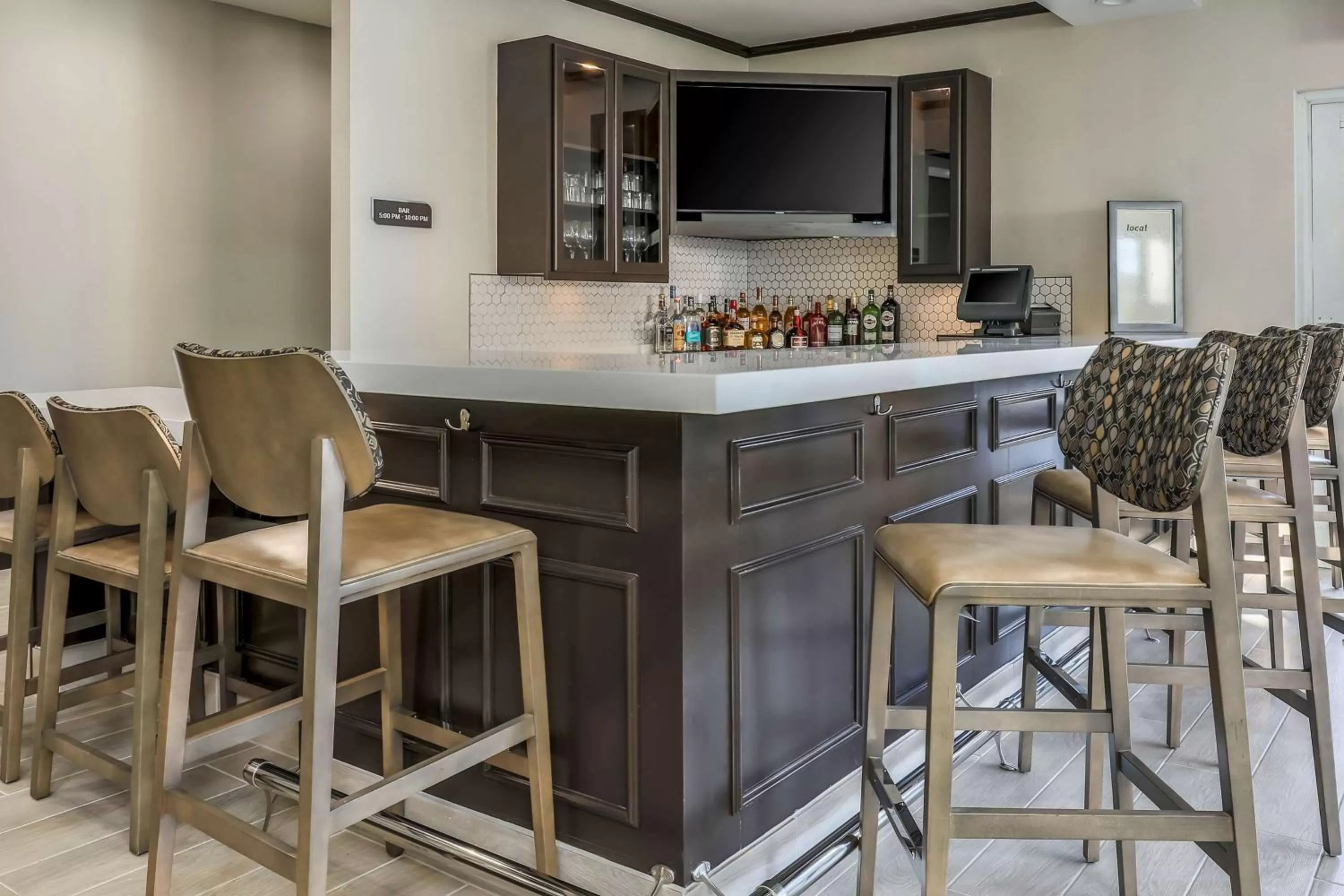Lounge or bar in Hilton Garden Inn Tulsa South