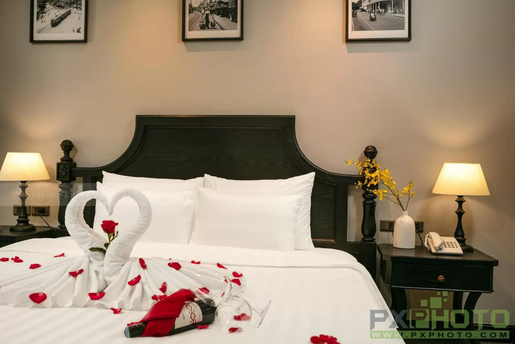 Bed in Hanoi Paradise Center Hotel & Spa Bed in Hanoi Paradise Center Hotel & Spa