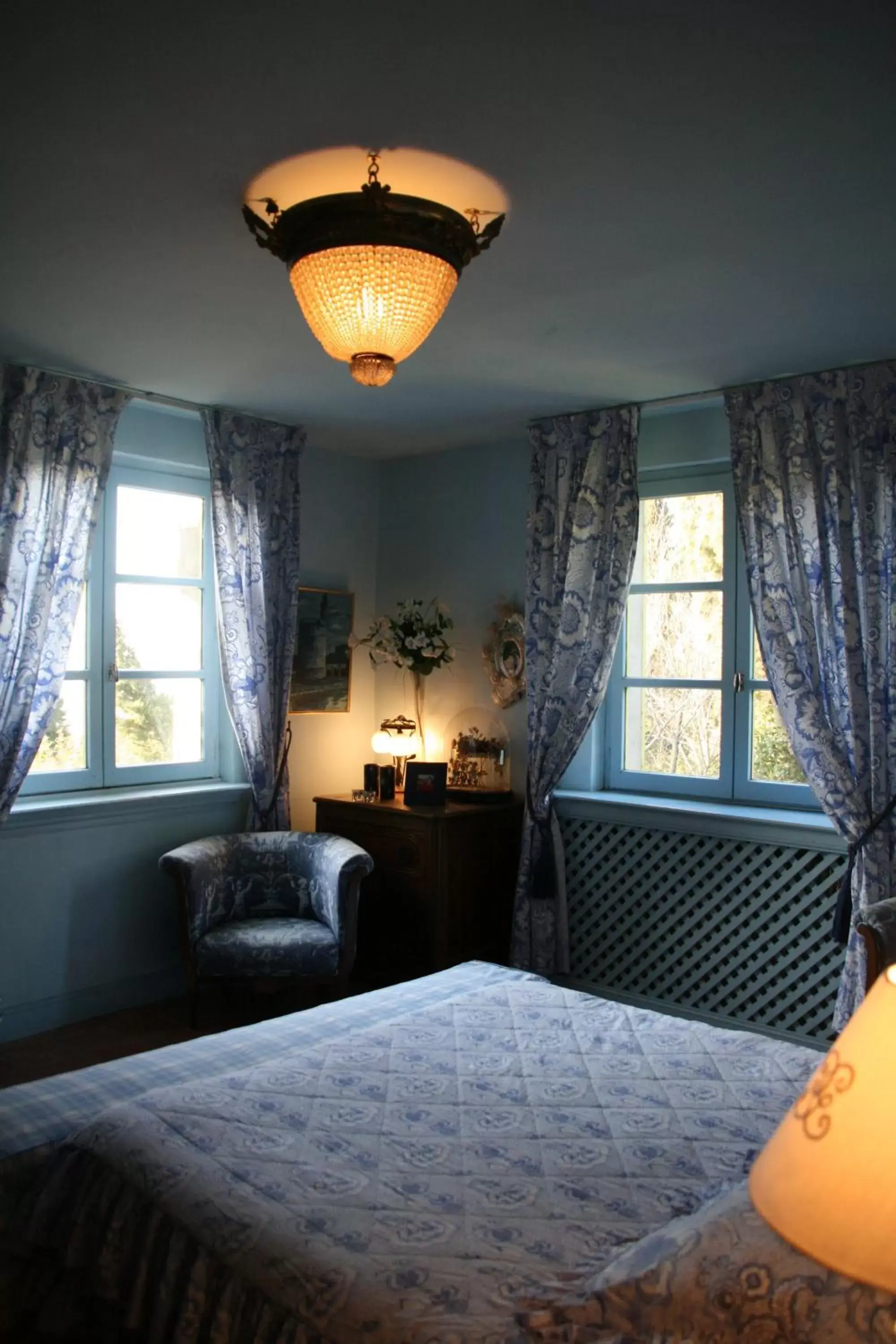 Bedroom, Bed in La Maison sur la Colline