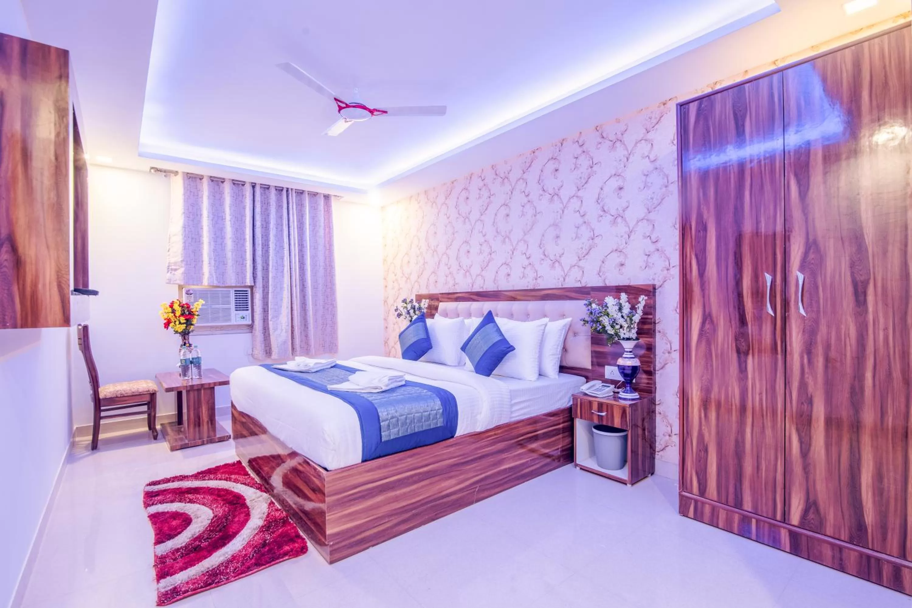 Bed in Hotel Festival Mahipalpur At Delhi Airport