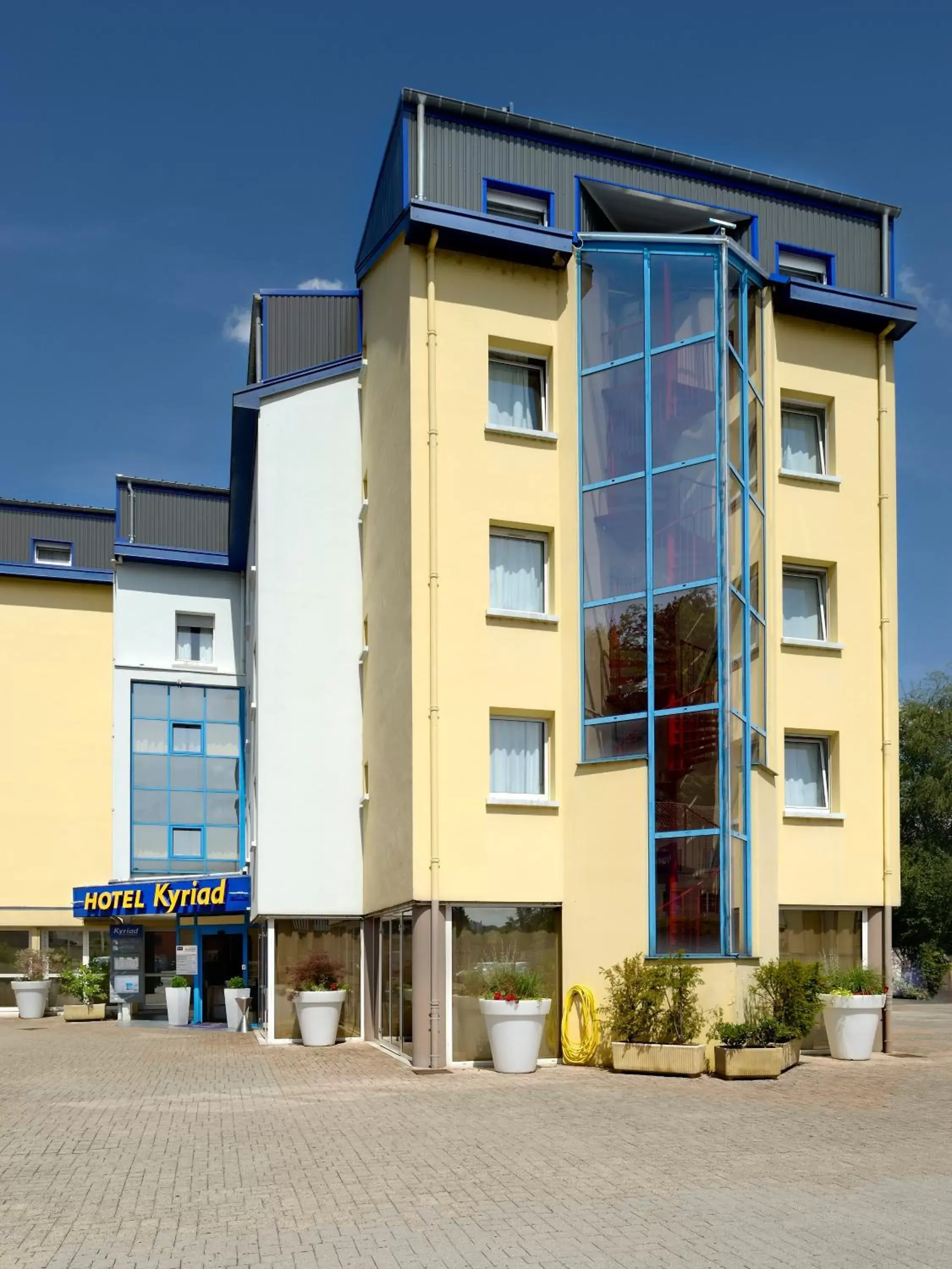 Facade/entrance, Property Building in Kyriad Montbeliard Sochaux