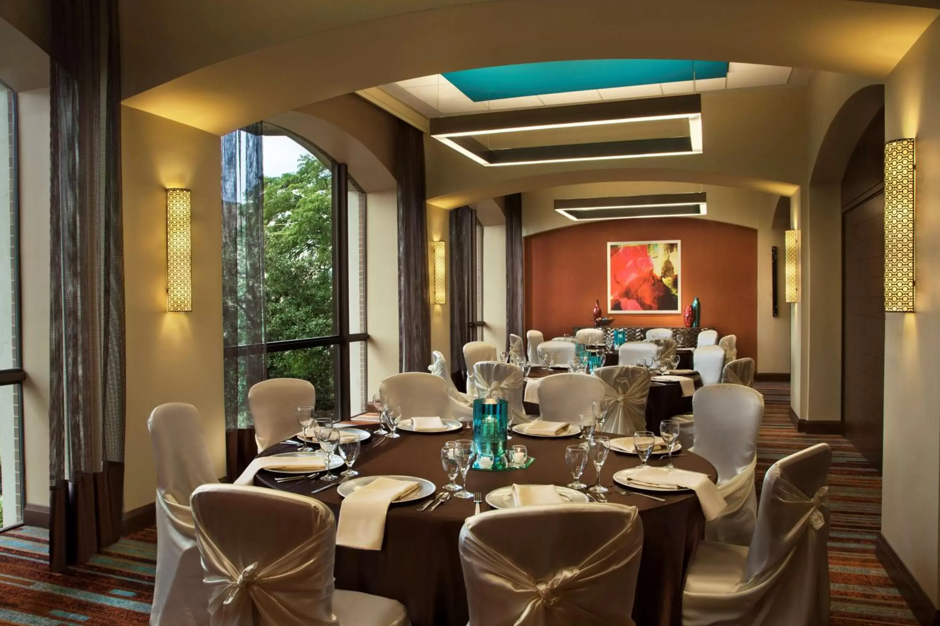 Meeting/conference room, Restaurant/Places to Eat in Hilton Palacio del Rio