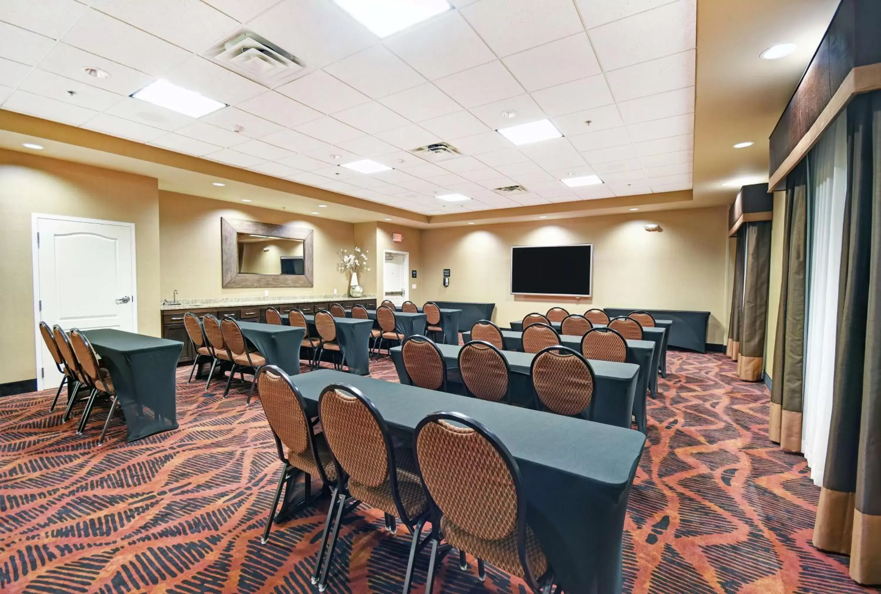 Meeting/conference room in Hampton Inn & Suites Milwaukee/Franklin