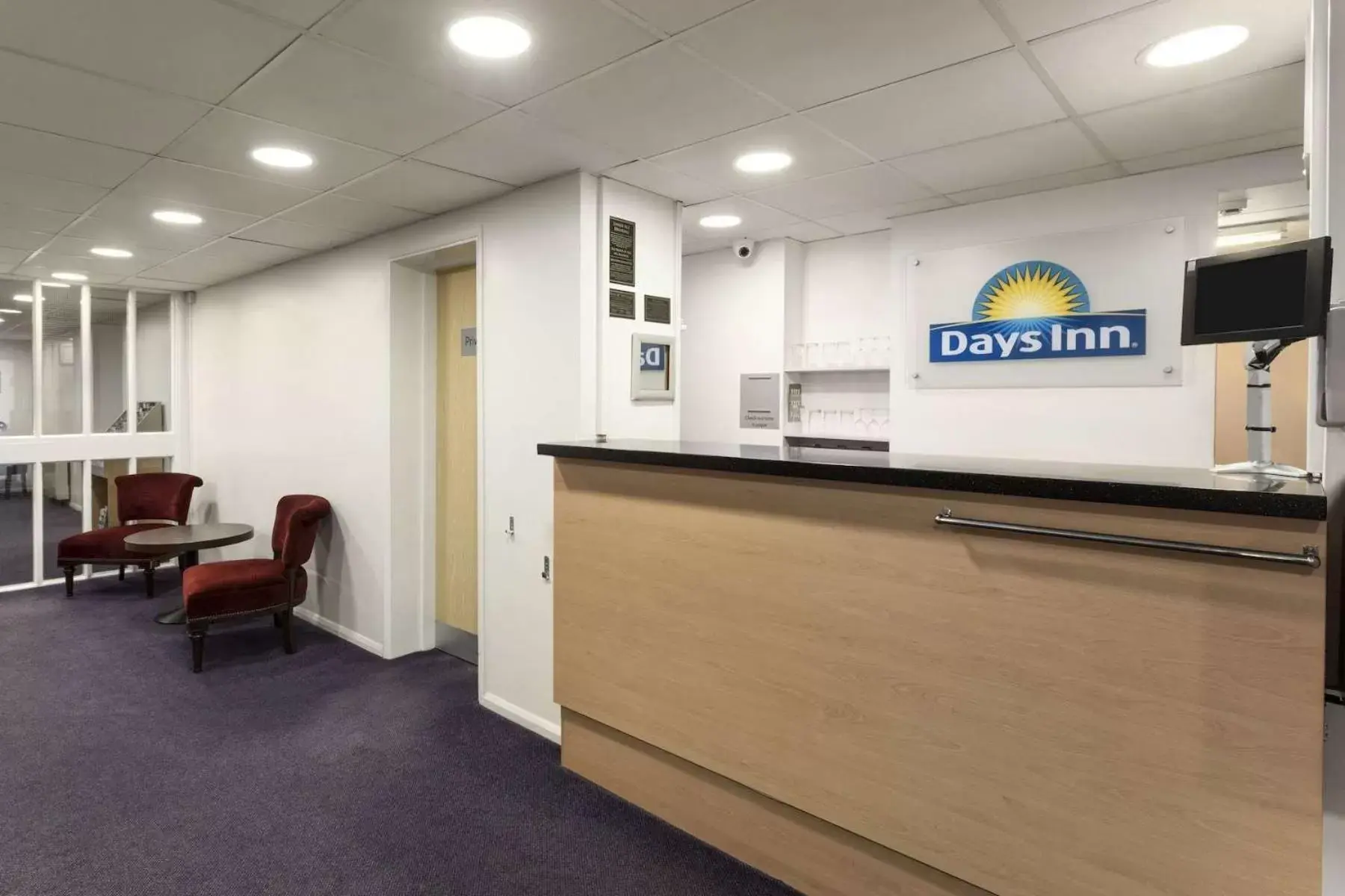 Lobby or reception, Lobby/Reception in Days Inn Bridgend Cardiff