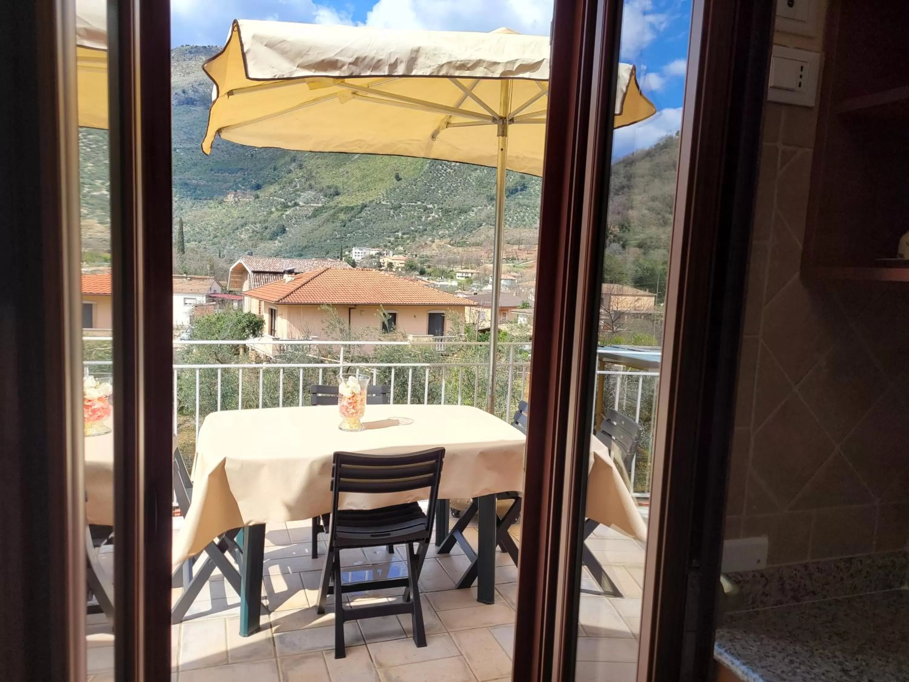 Alloggio turistico Magnifico Alessandro Valle Bernardo 04025 Lenola nei pressi di Fondi LT