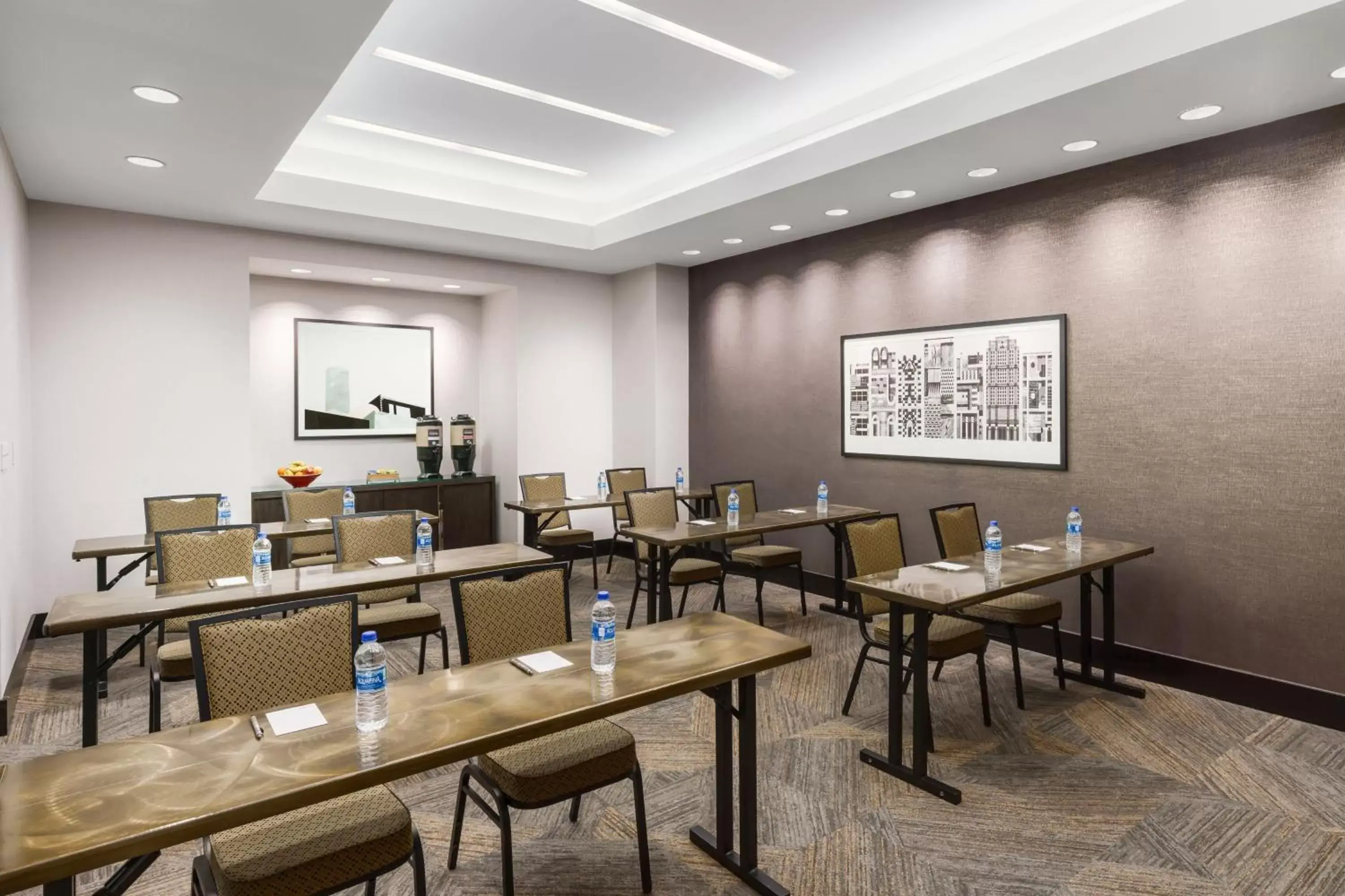 Meeting/conference room in Fairfield Inn & Suites by Marriott New York Midtown Manhattan/Penn Station