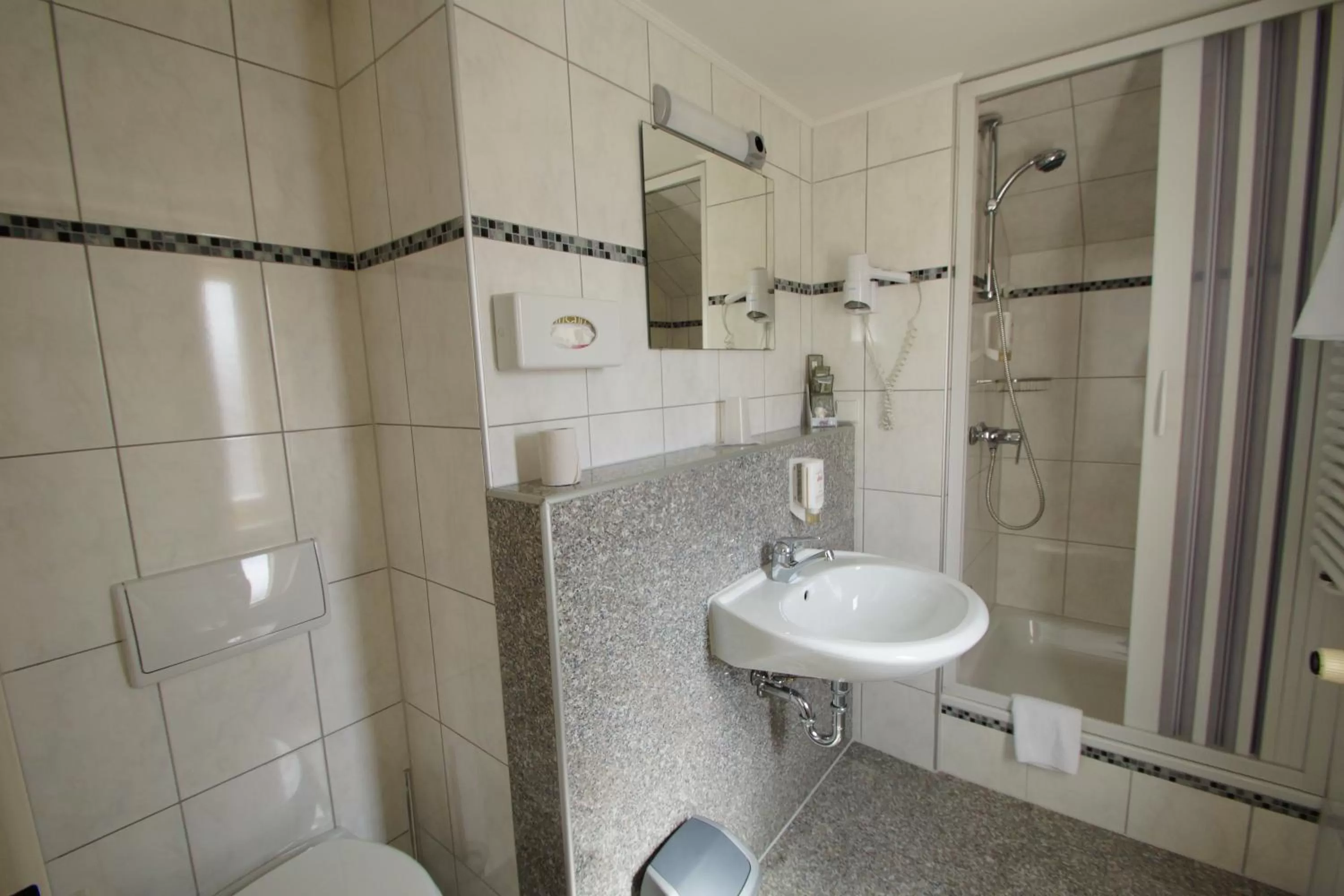 Bathroom in Airport Hotel Filder Post