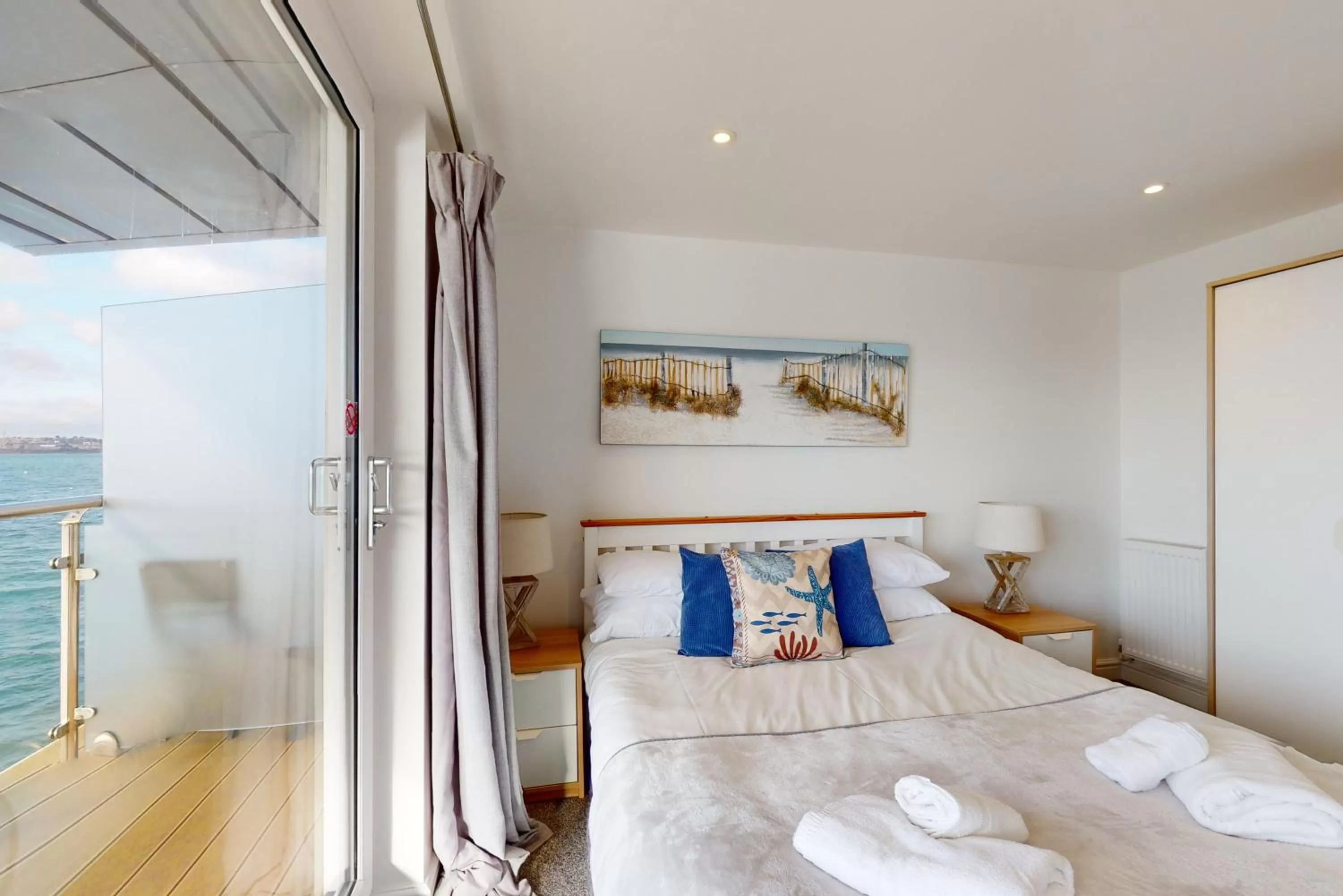 Bedroom, Bed in Crabbers' Wharf