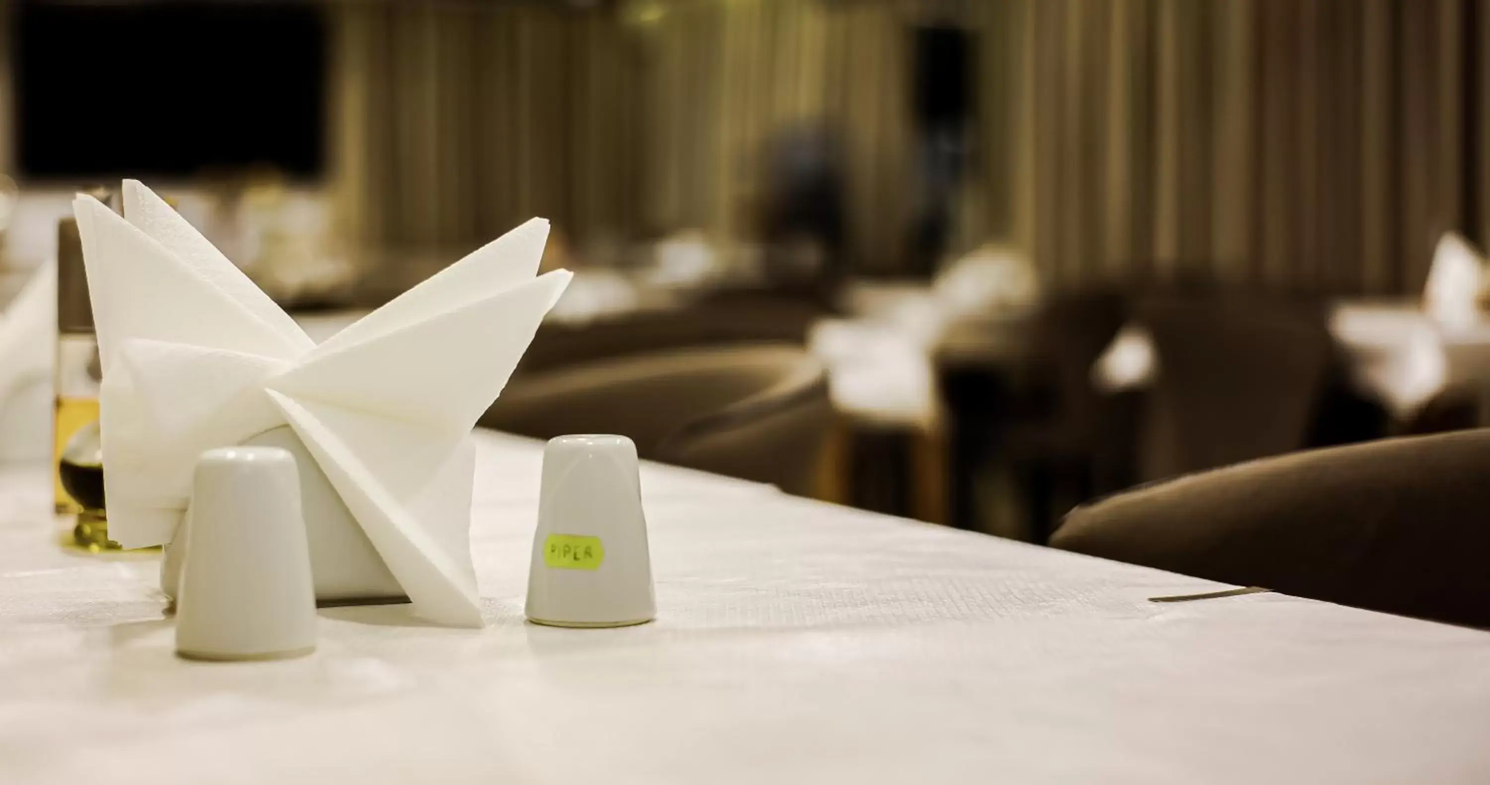 Restaurant/places to eat in Senator Hotel Restaurant/places to eat in Senator Hotel