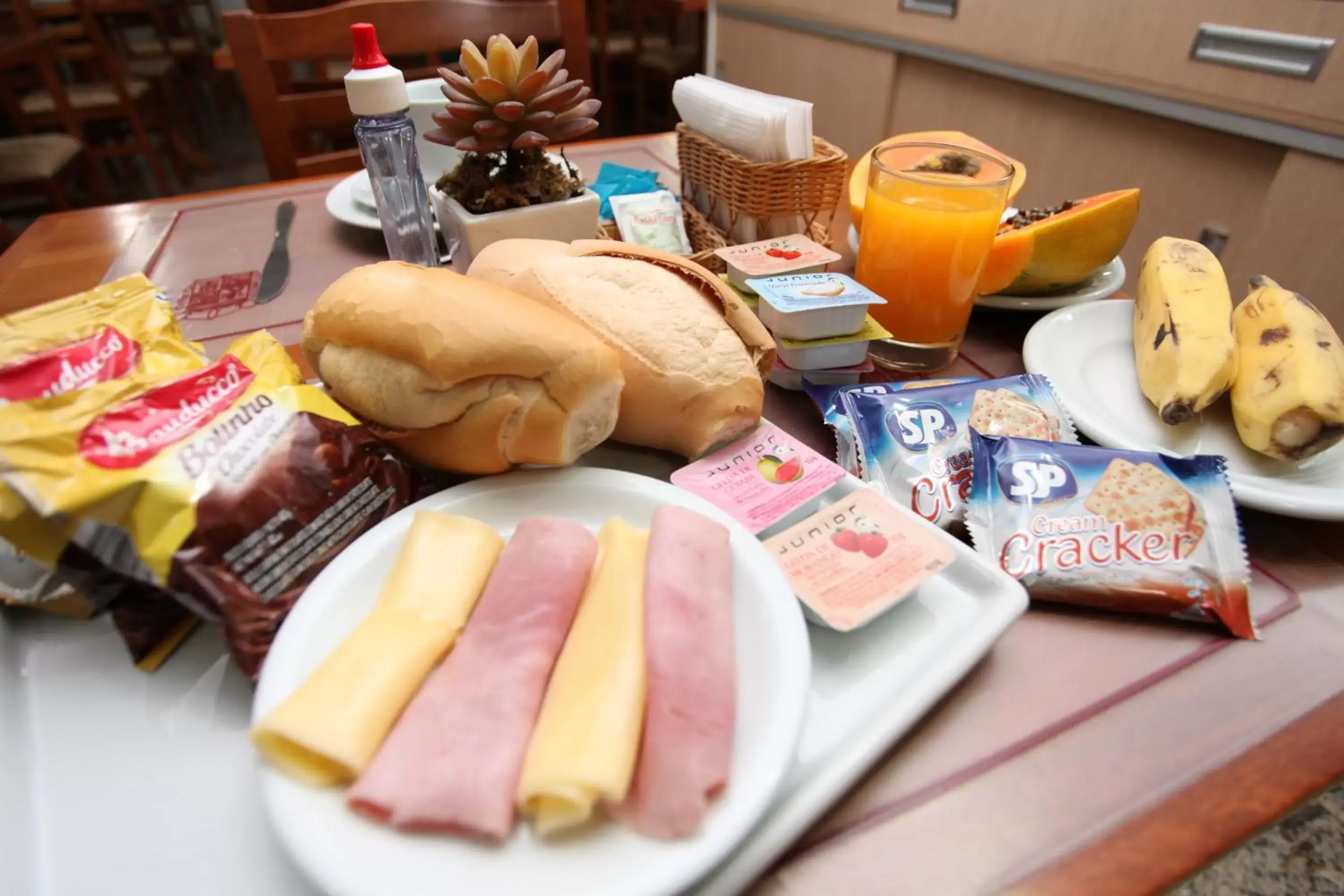 Buffet breakfast, Breakfast in Fluminense Hotel