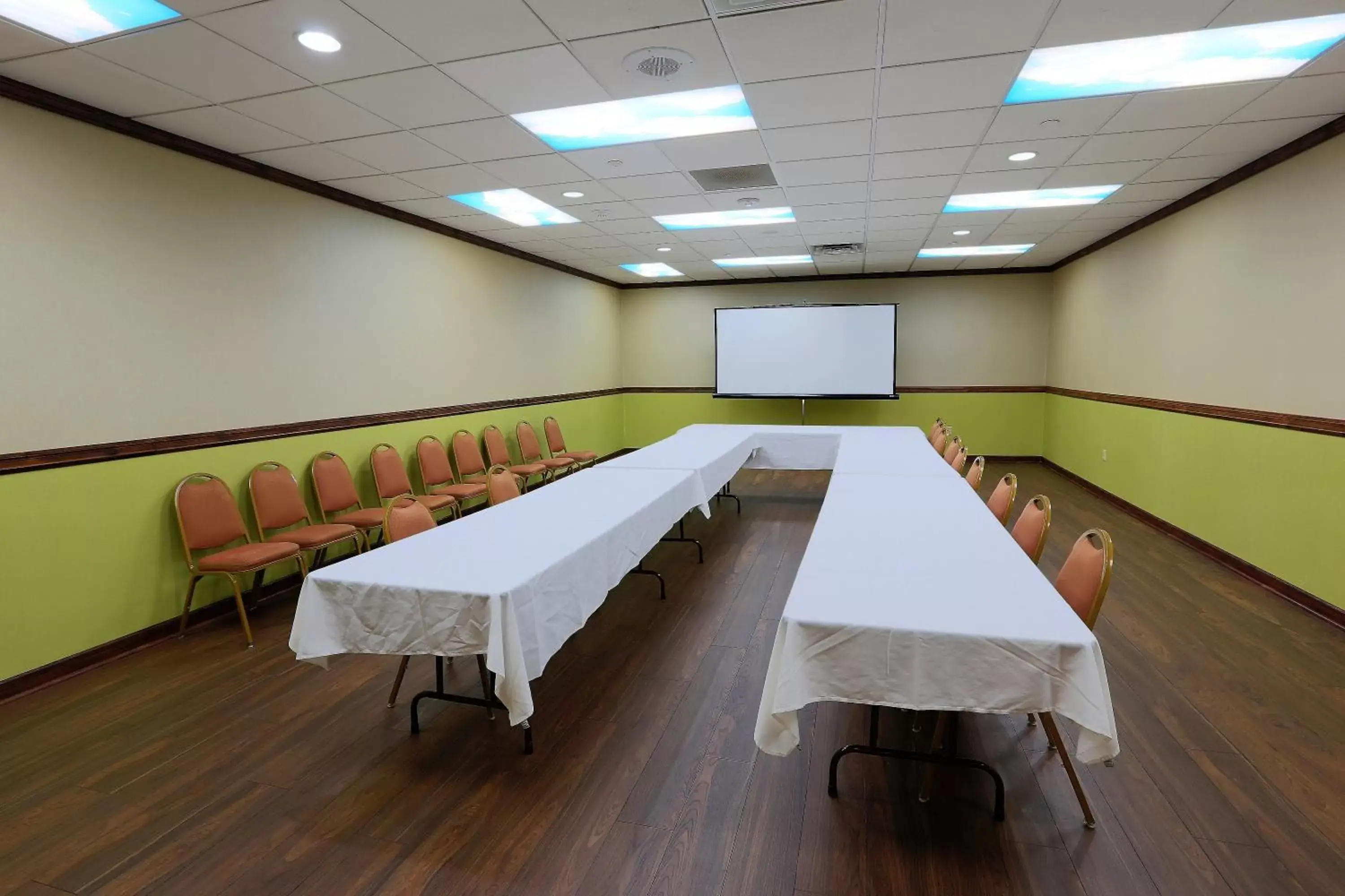 Banquet/Function facilities in Wyndham Garden Kenosha