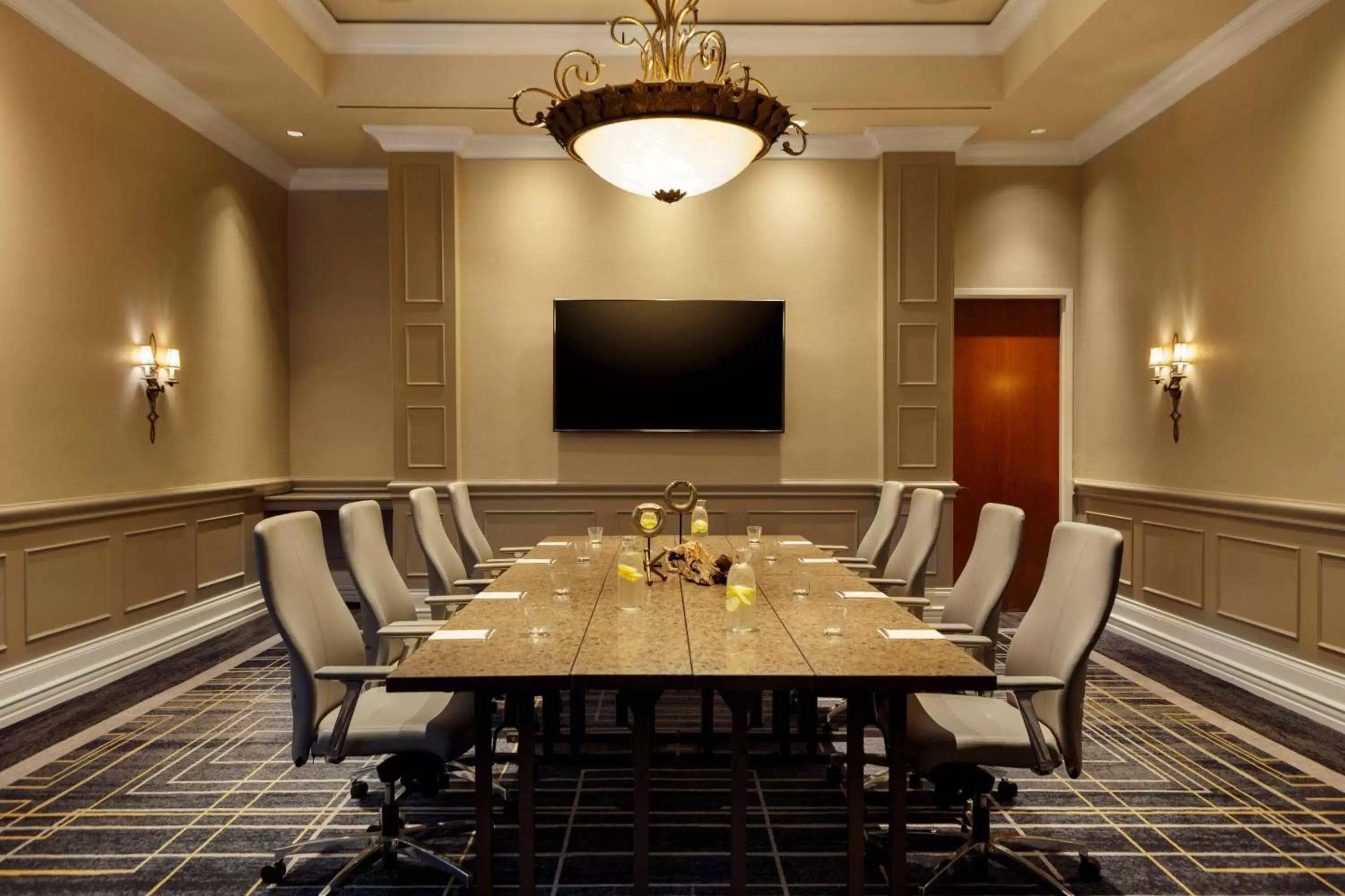 Meeting/conference room in Renaissance Tampa International Plaza Hotel