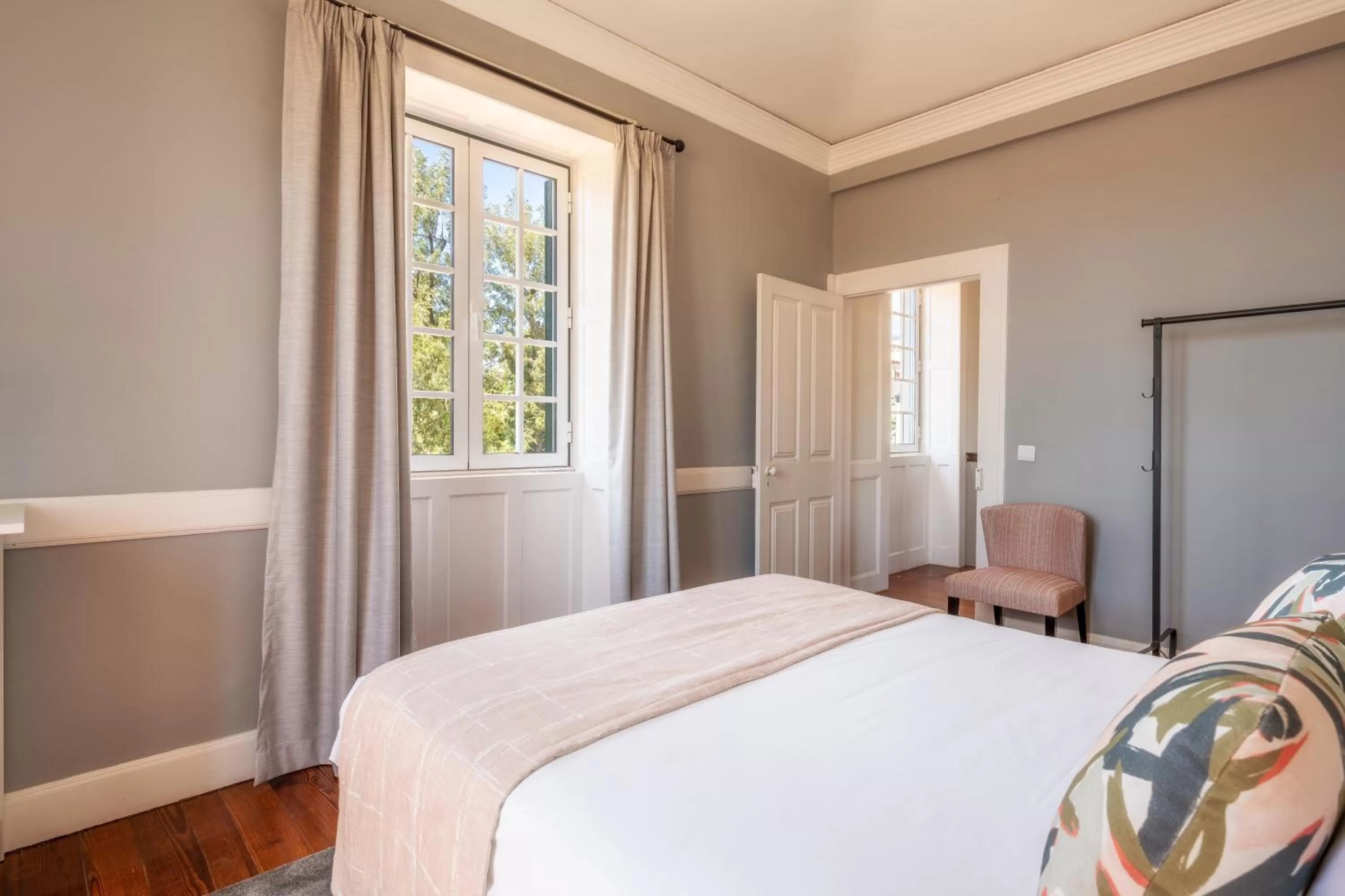 Bedroom, Bed in The Wine Lodges by An Island Apart