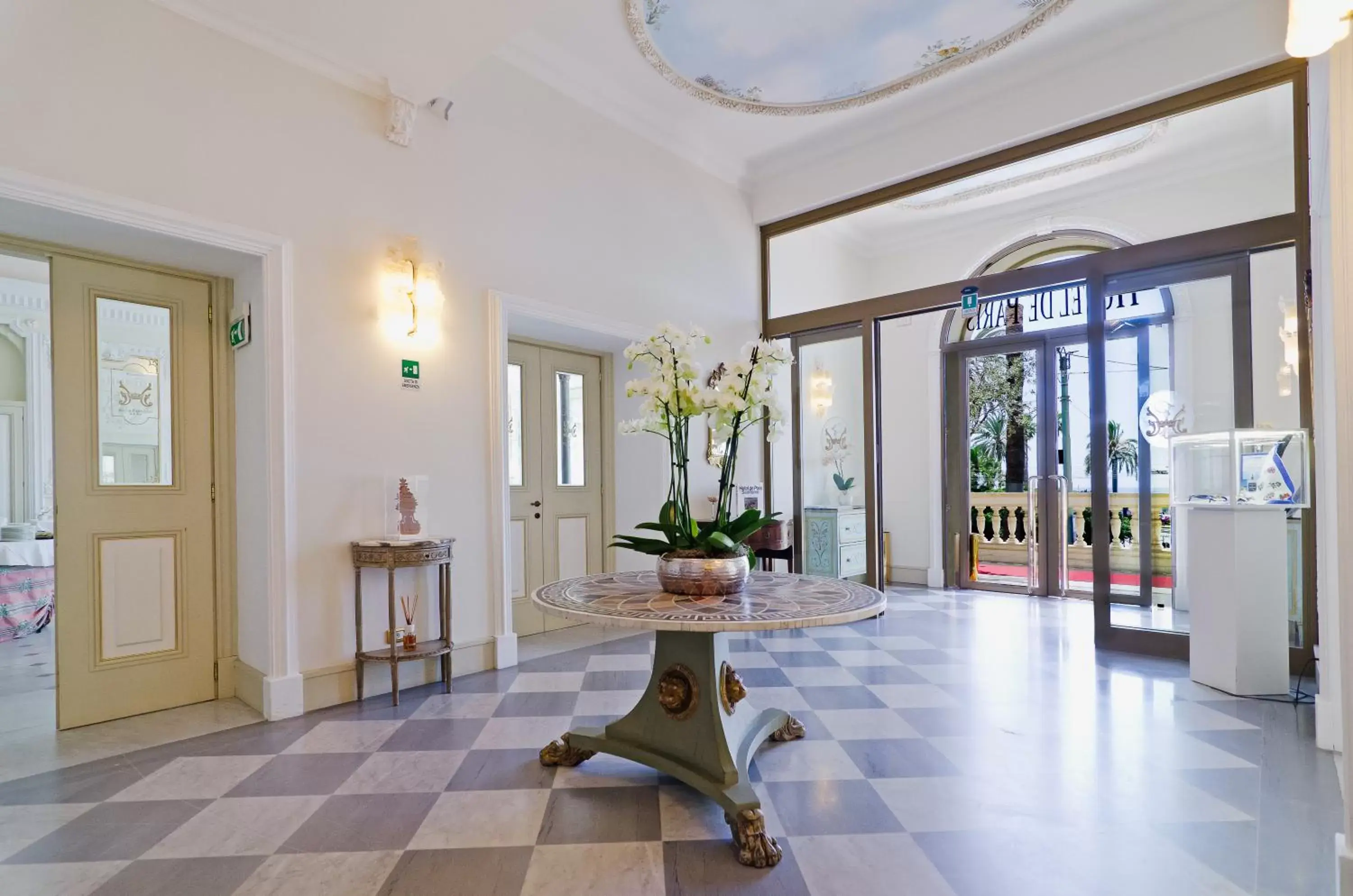 Facade/entrance in Hotel De Paris Sanremo