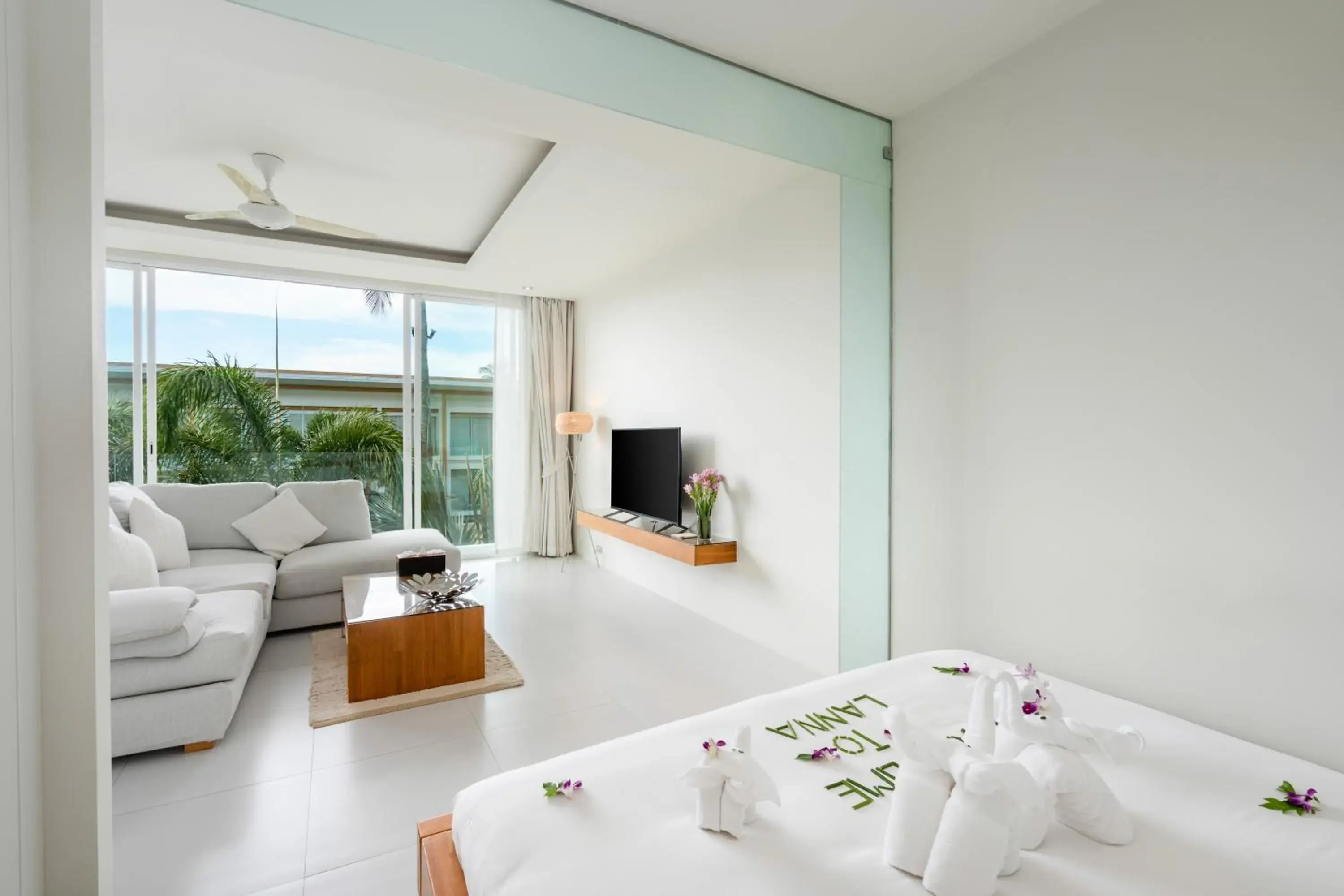Living room, Bed in Chi Samui Resort Living room, Bed in Chi Samui Resort