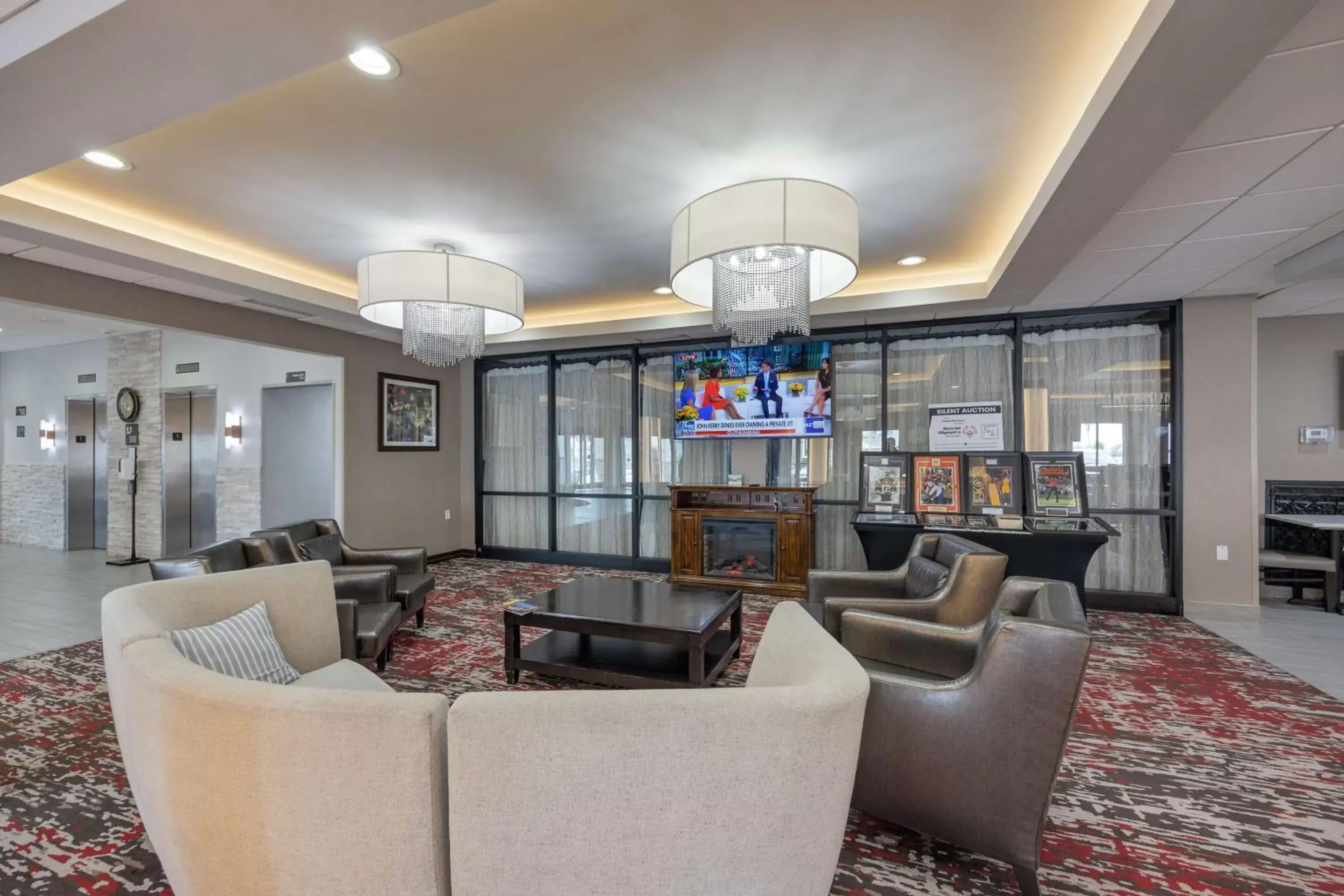Lobby or reception, Seating Area in Best Western PLUS Downtown/Music Row