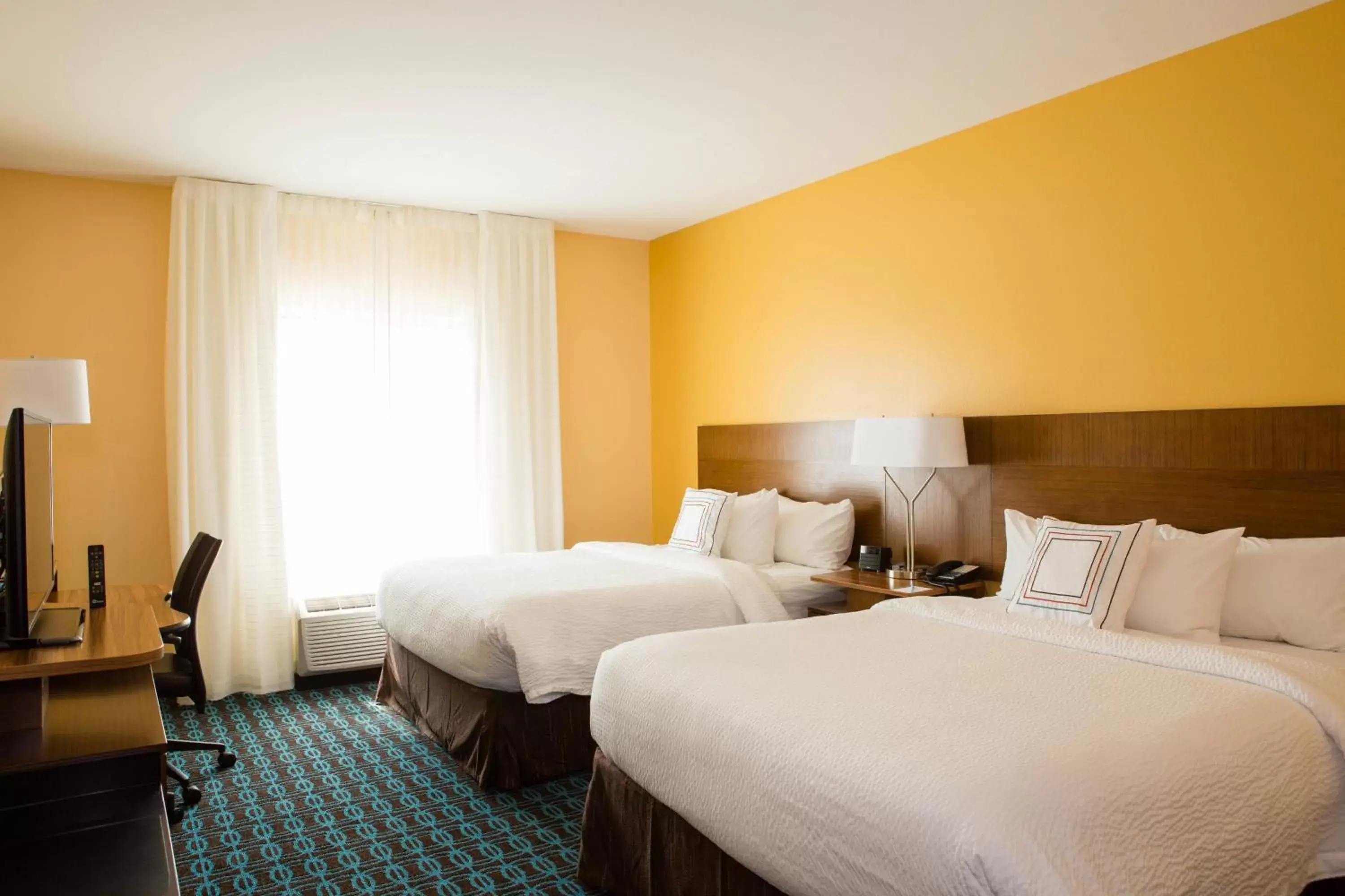 Bedroom, Bed in Fairfield Inn & Suites by Marriott Sheridan