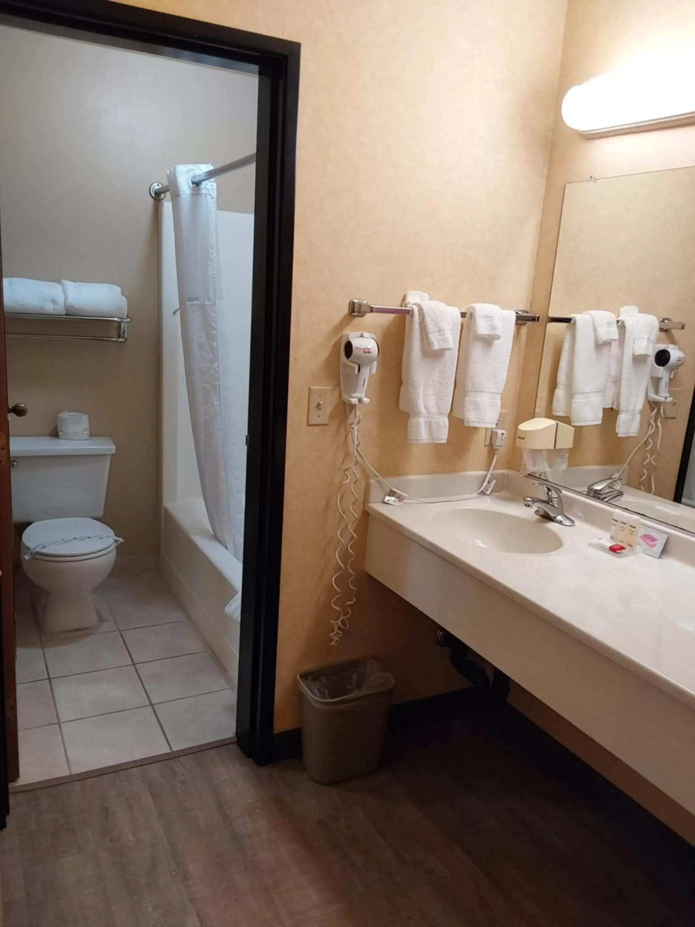 Bathroom in GuestHouse Inn Bellingham