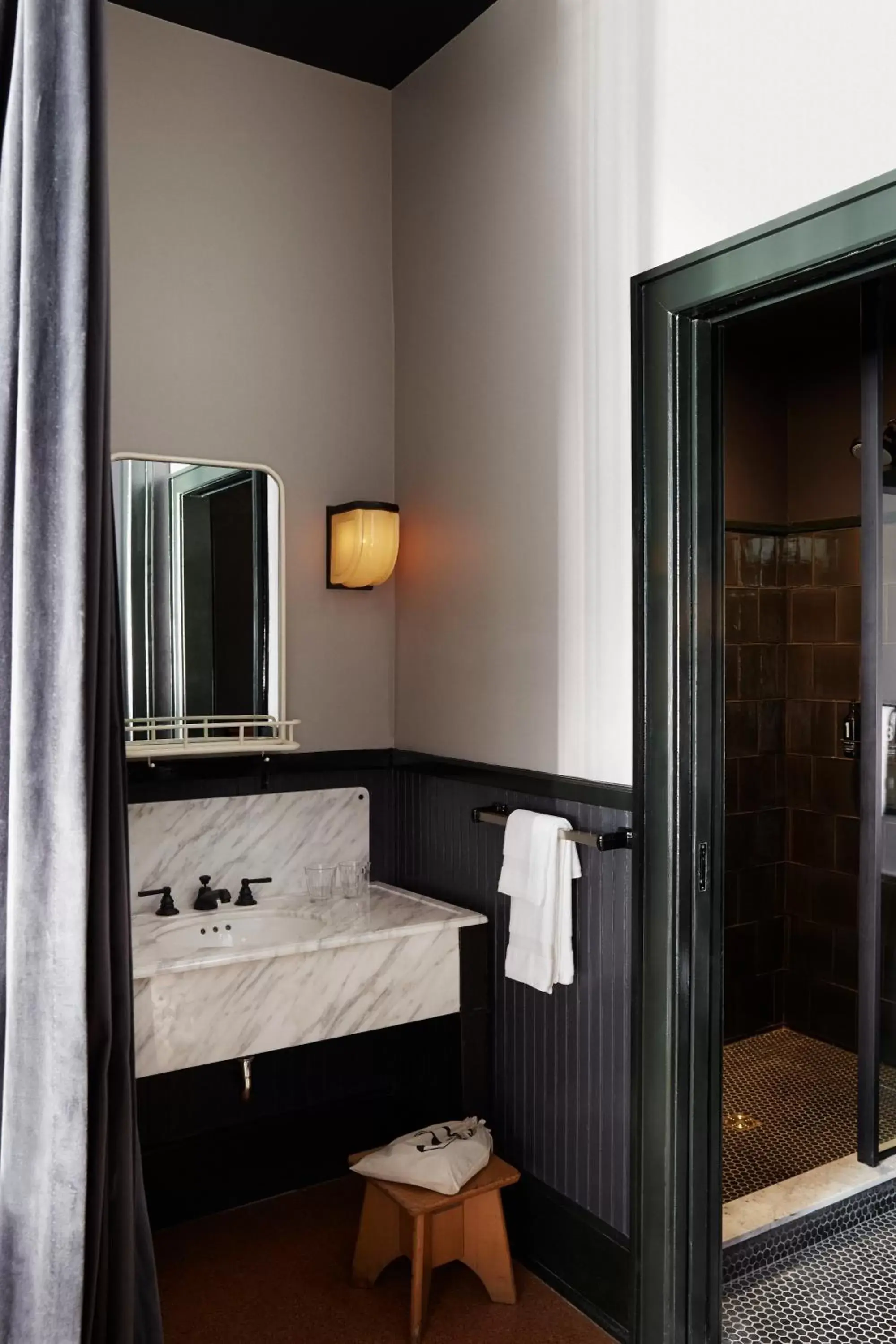 Bathroom, Bed in Ace Hotel New Orleans