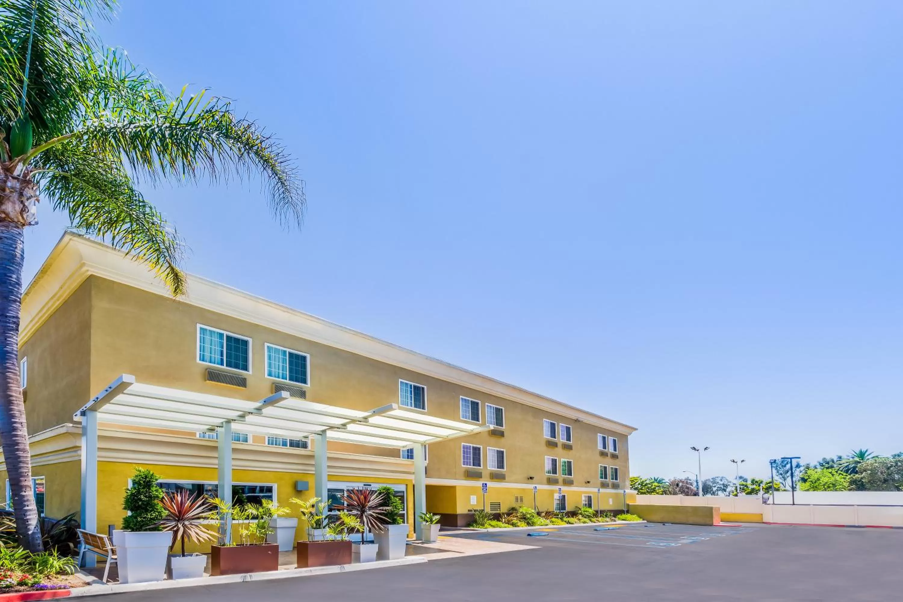 Property building in GreenTree Inn San Diego Mission Bay