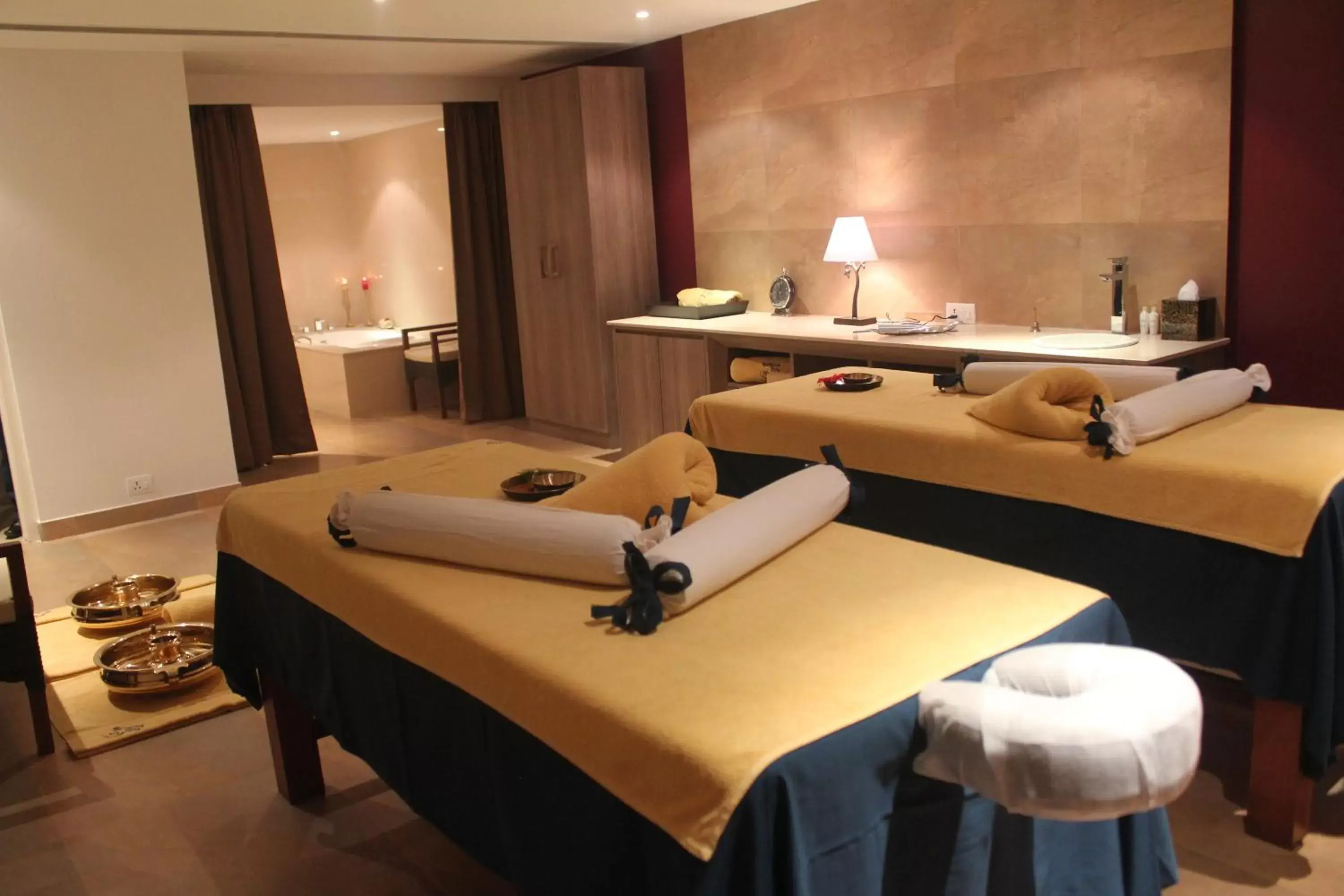 Spa and wellness centre/facilities, Spa/Wellness in Radisson Blu Plaza Hotel Hyderabad Banjara Hills