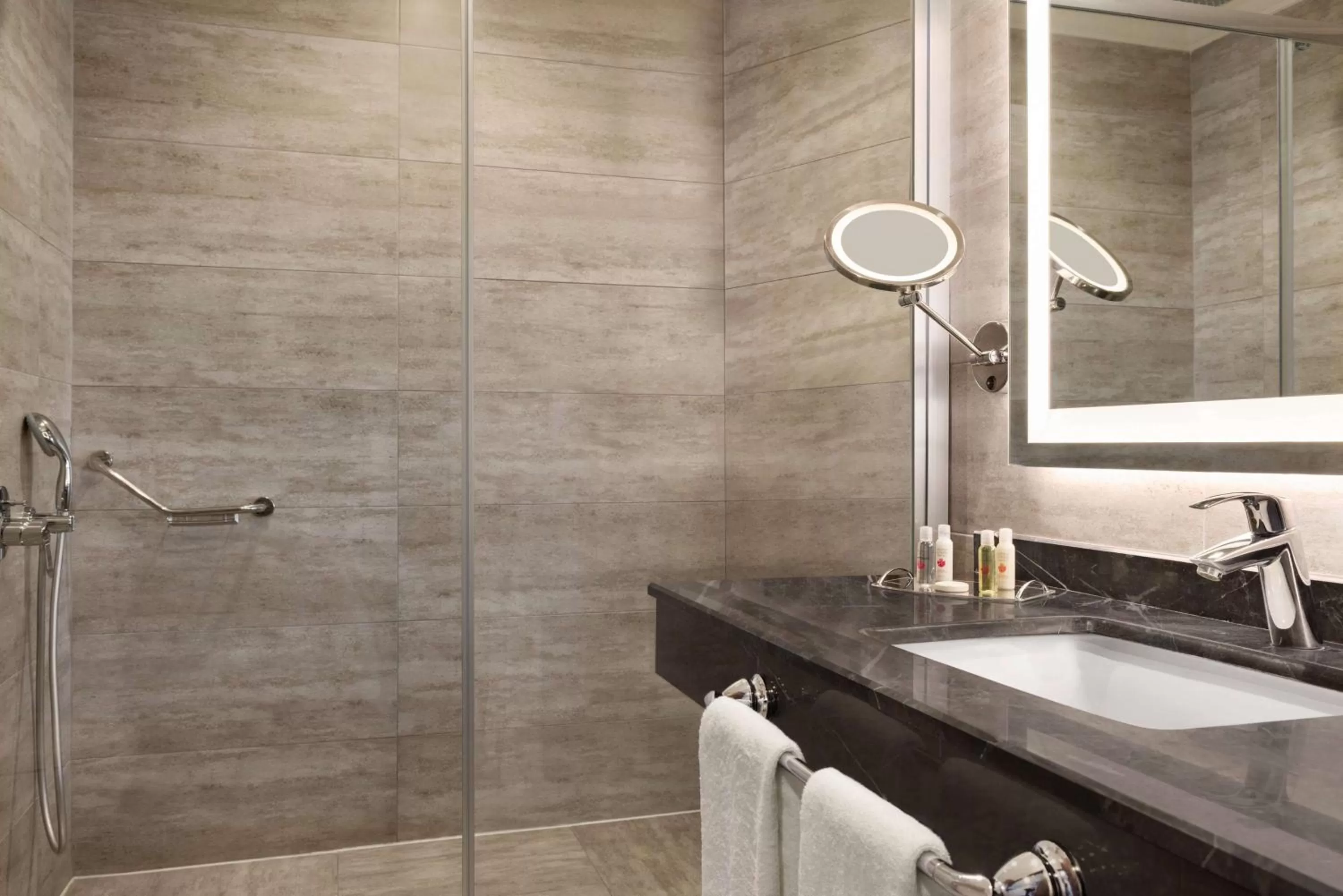 TV and multimedia in TRYP By Wyndham Istanbul Sisli Hotel