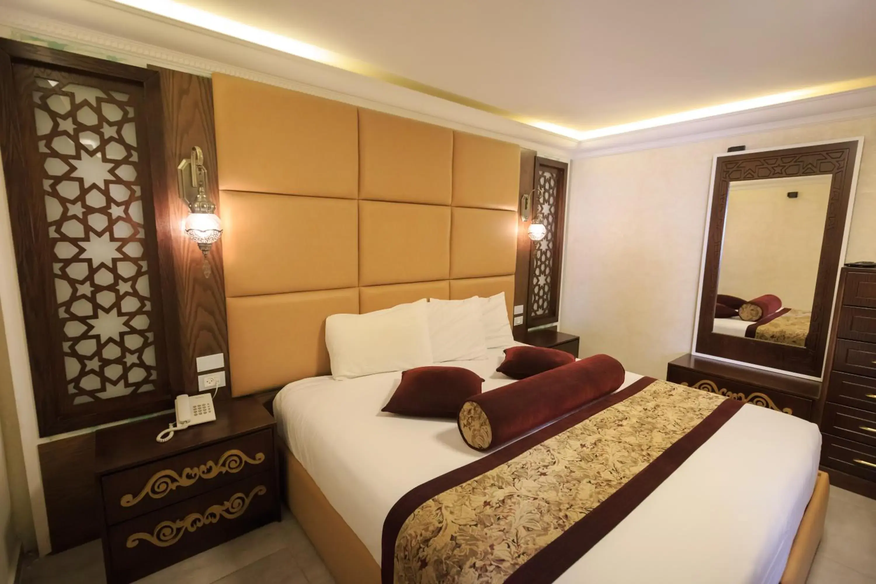 Bed in Hashimi Hotel