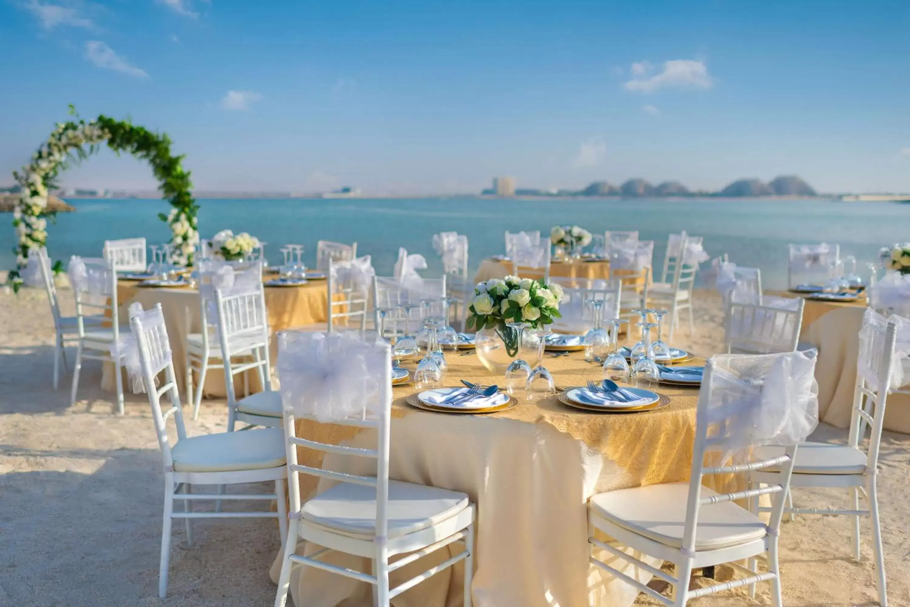 wedding, Restaurant/Places to Eat in Radisson Resort Ras Al Khaimah Marjan Island