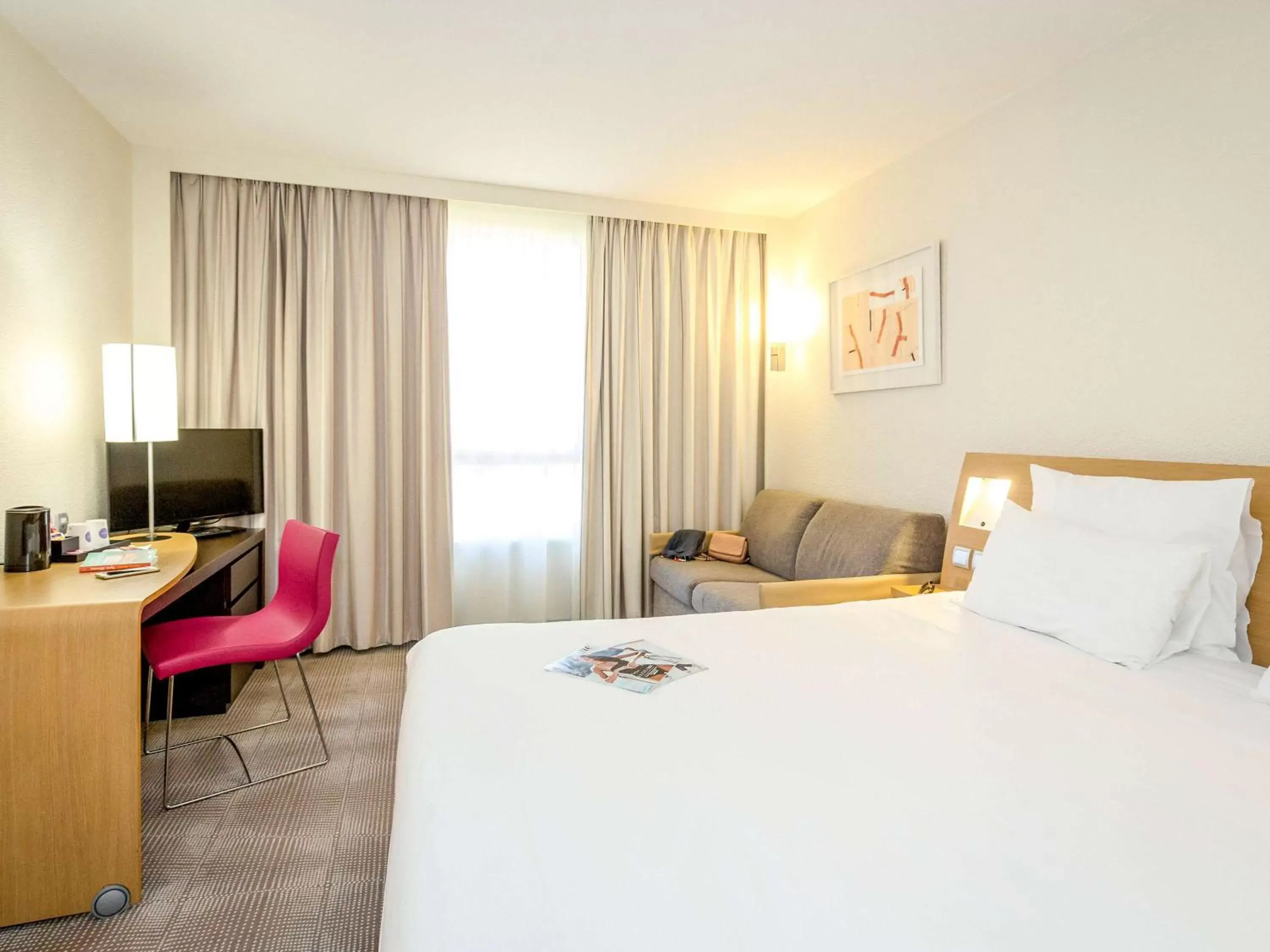 Photo of the whole room, Bed in Novotel Perpignan Nord Rivesaltes