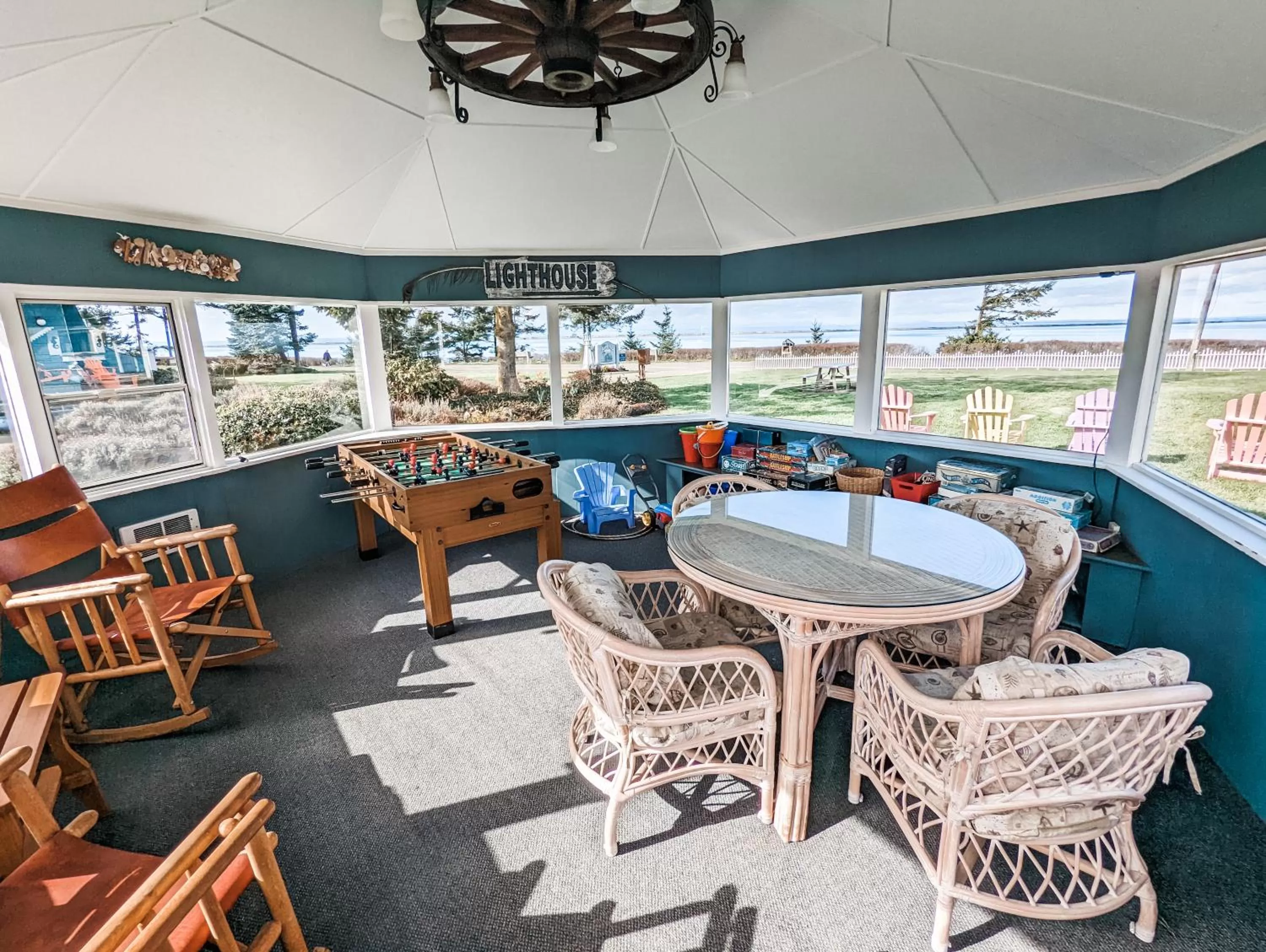 Game Room in Juan de Fuca Waterfront Hotel & Cottages