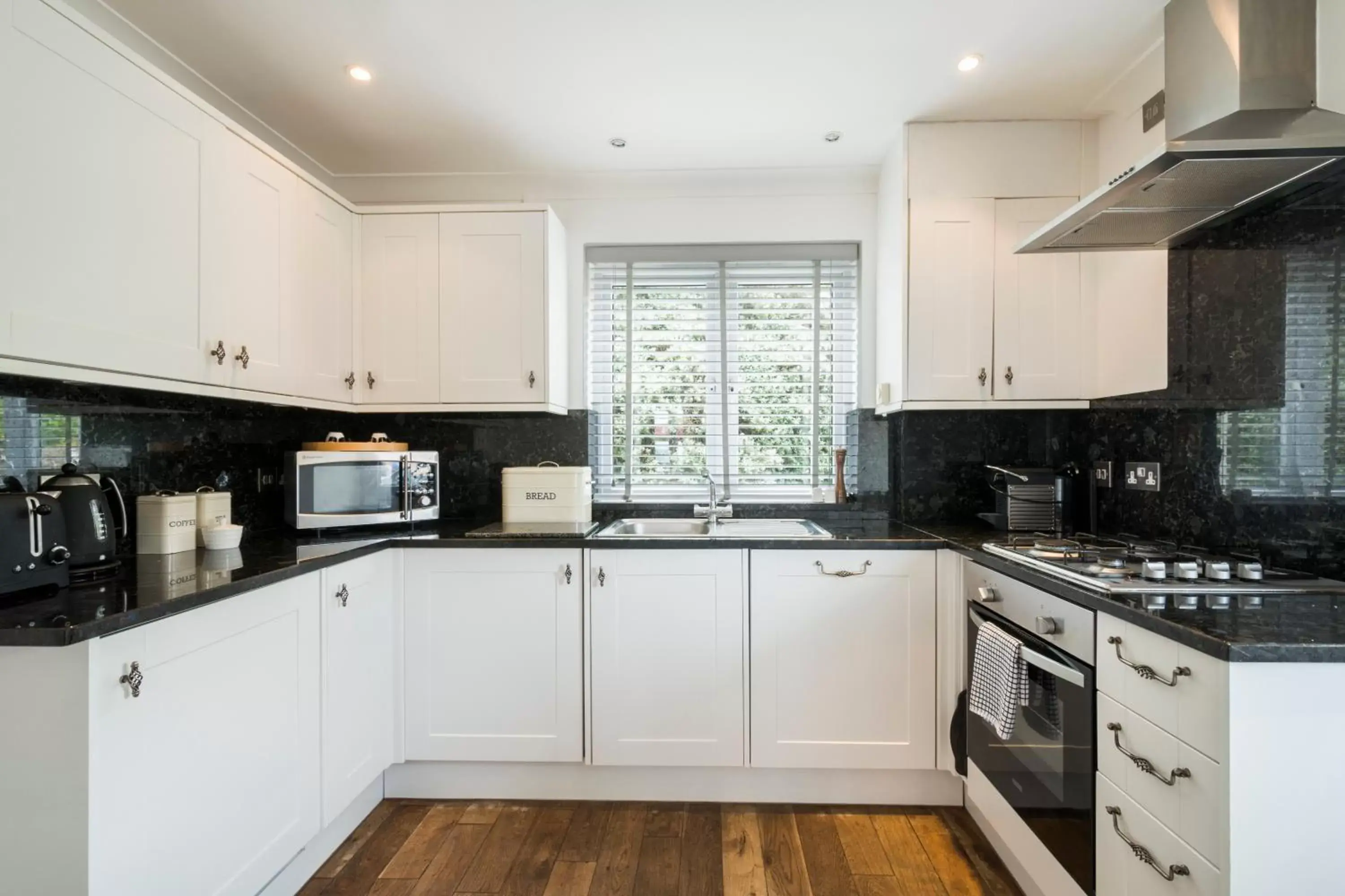 Kitchen/Kitchenette in Carbis Bay and Spa Hotel