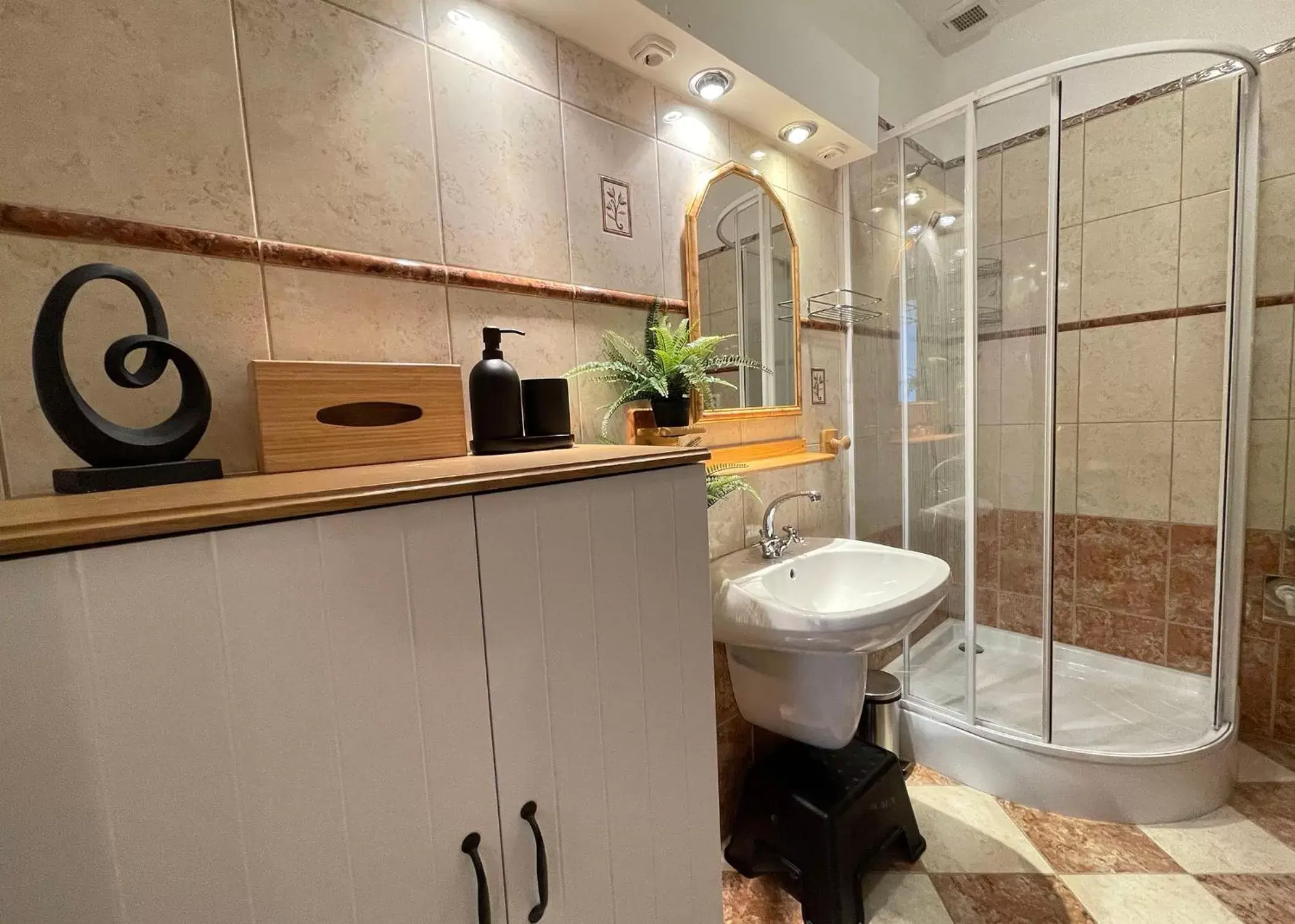 Shower, Bathroom in Smart Hotel Budapest