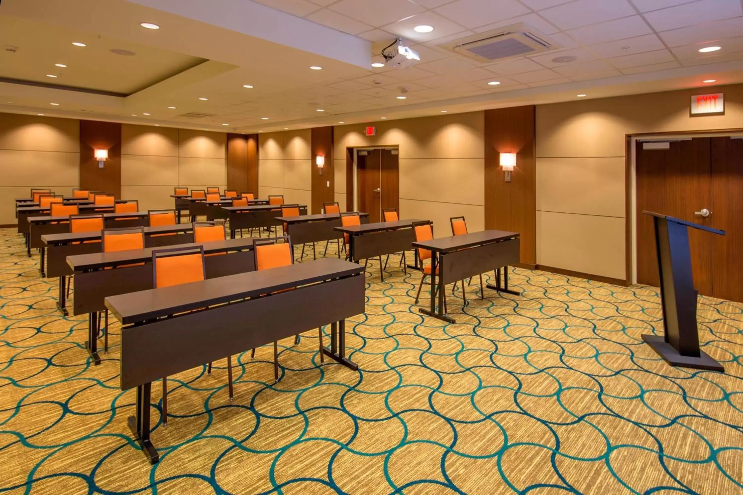 Meeting/conference room in Fairfield Inn & Suites by Marriott Rehoboth Beach