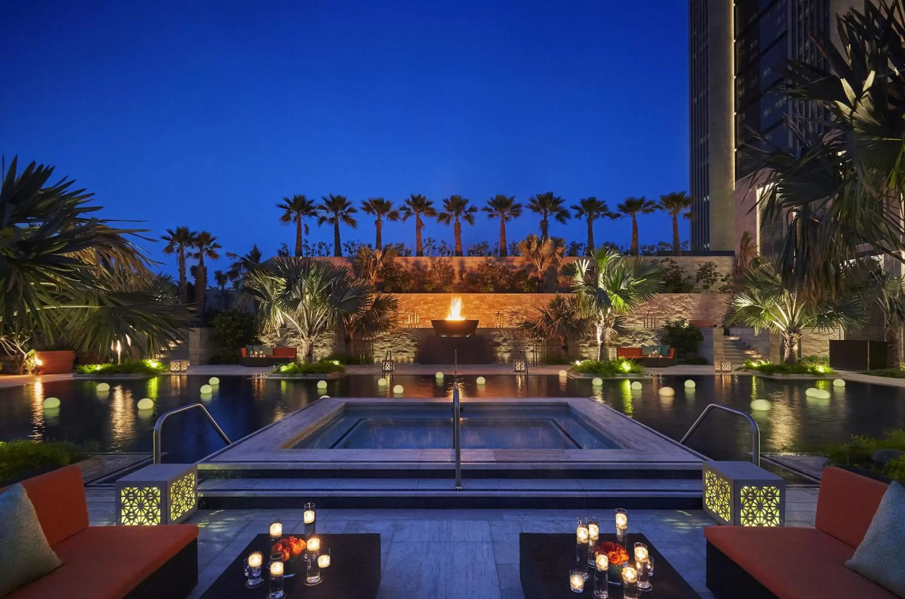 Swimming Pool in Four Seasons Hotel Bahrain Bay