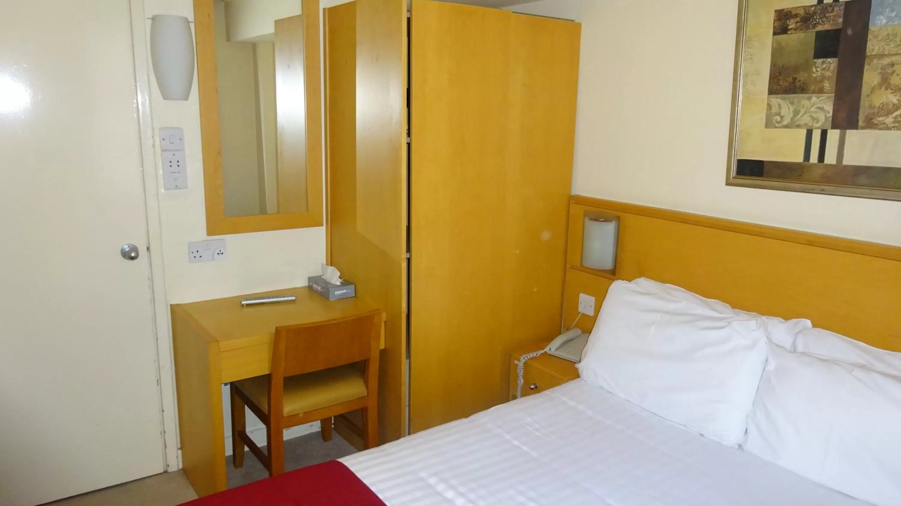 Photo of the whole room, Bed in Americana Hotel