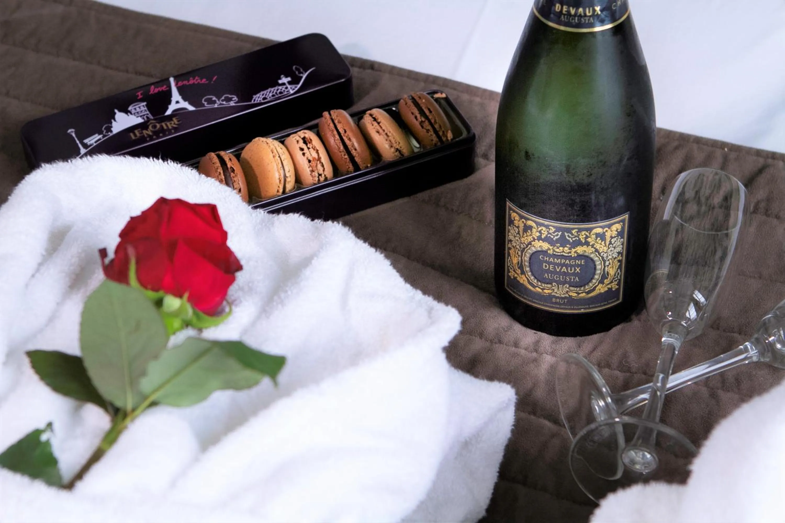 Decorative detail in Hôtel du Théâtre by Patrick Hayat