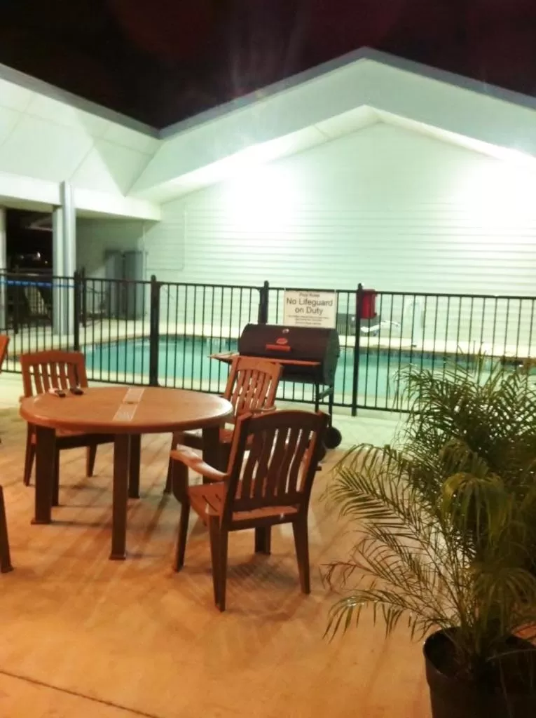 Patio in Southern Inn & Suites Lamesa